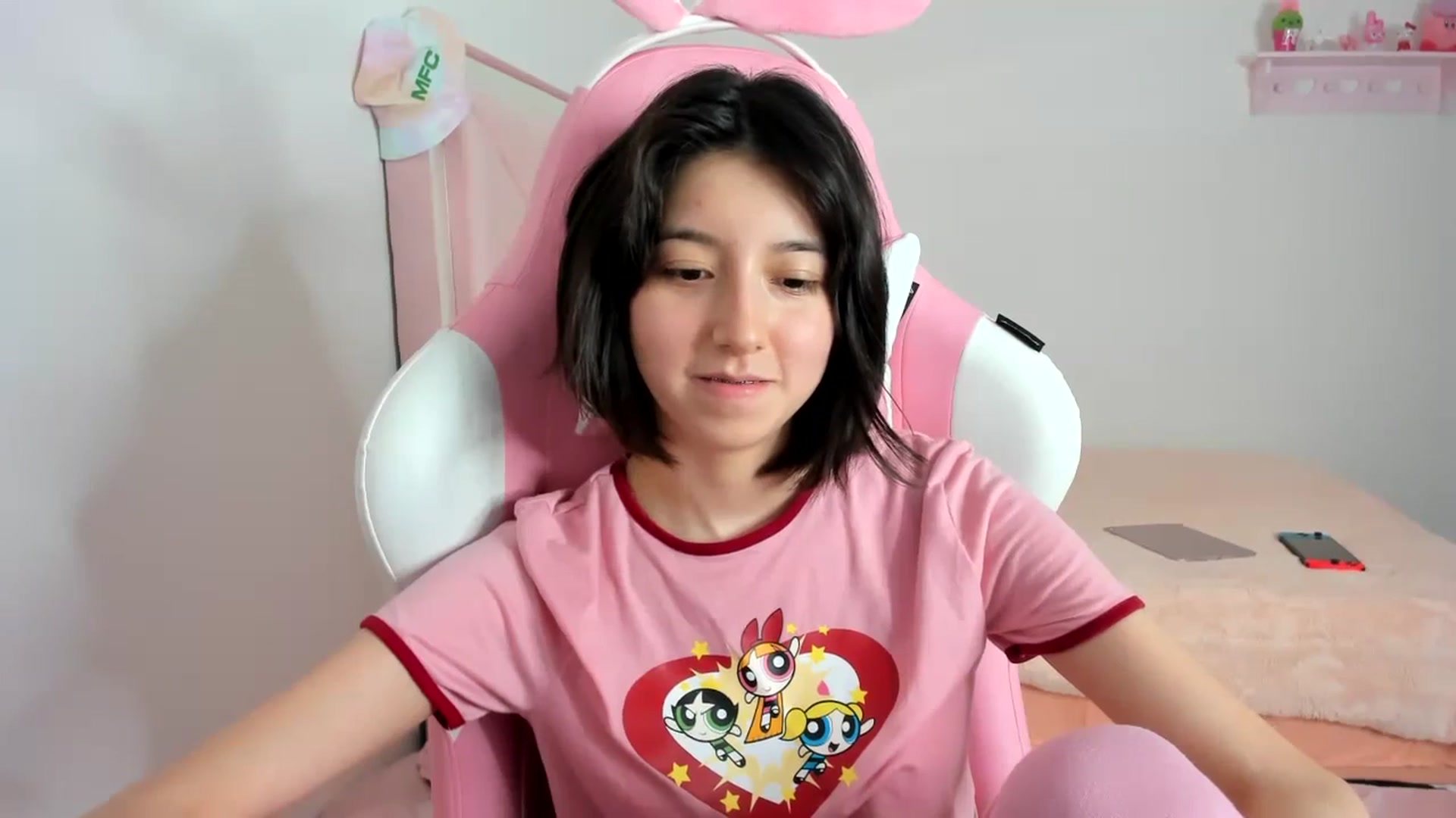 Gallery image thumbnail from Cherrycute666's myfreecams stream on, 01/16/2024, 07:21 image 9 of 20