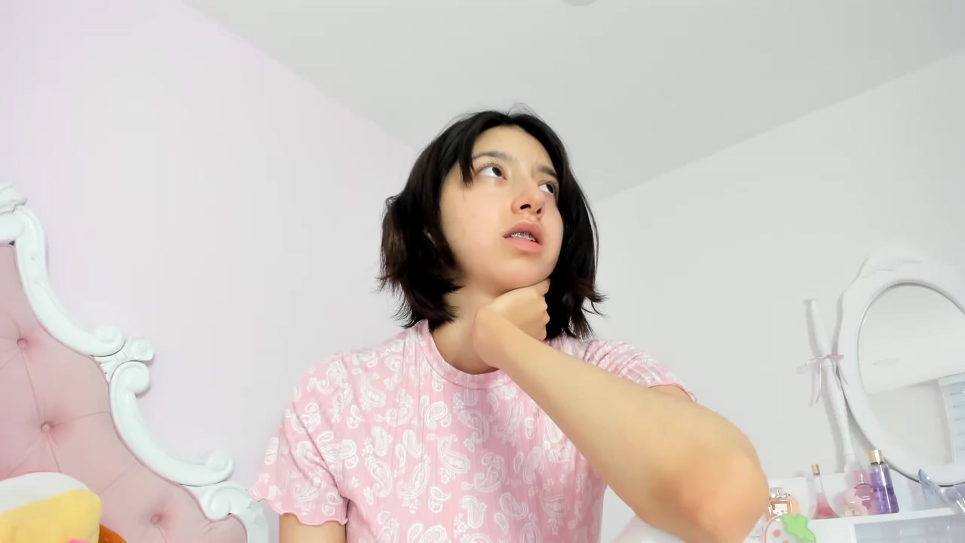 Gallery image thumbnail from Cherrycute666's myfreecams stream on, 01/19/2024, 24:45 image 10 of 20