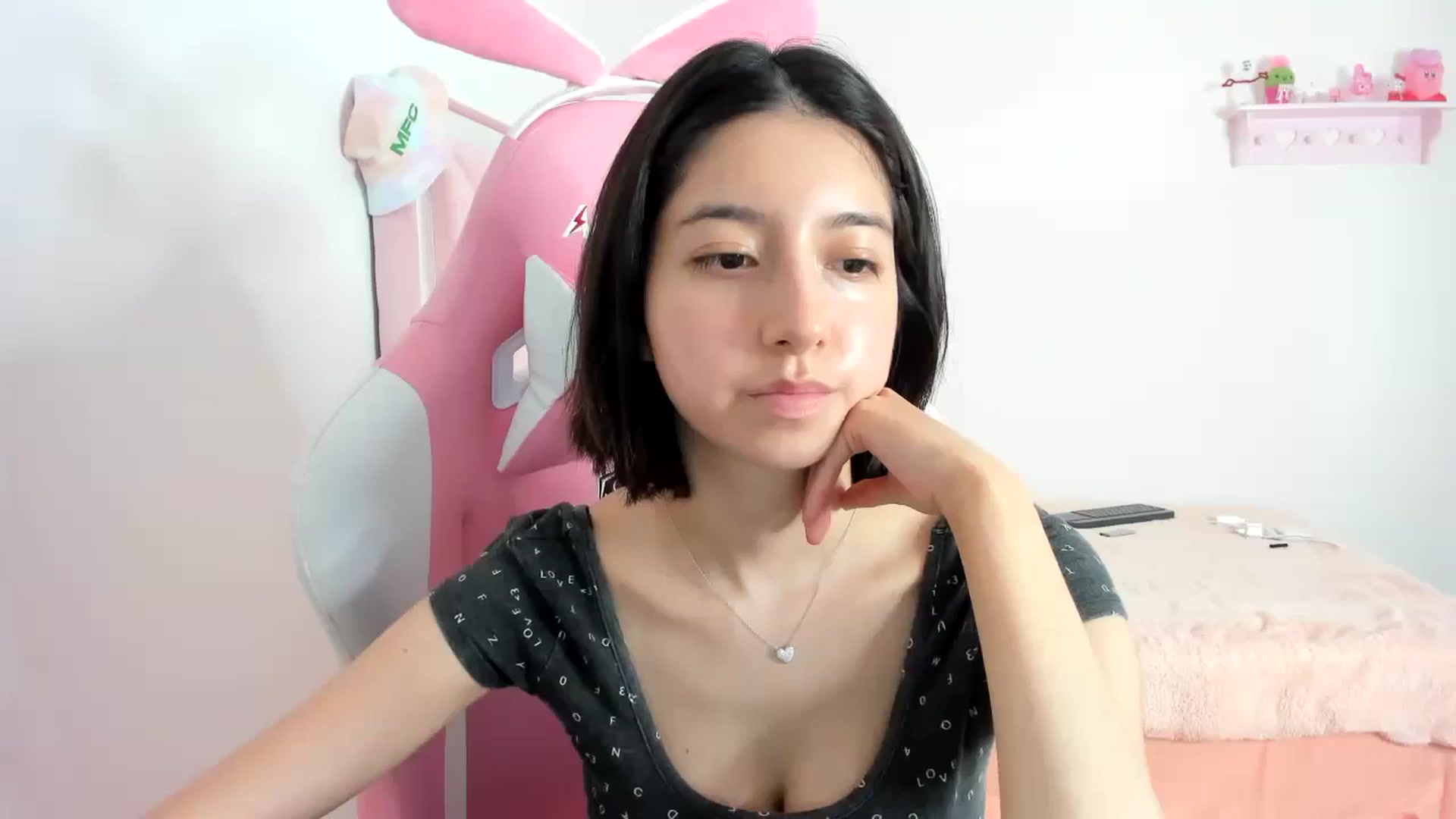 Gallery image thumbnail from Cherrycute666's myfreecams stream on, 01/21/2024, 06:25 image 5 of 20