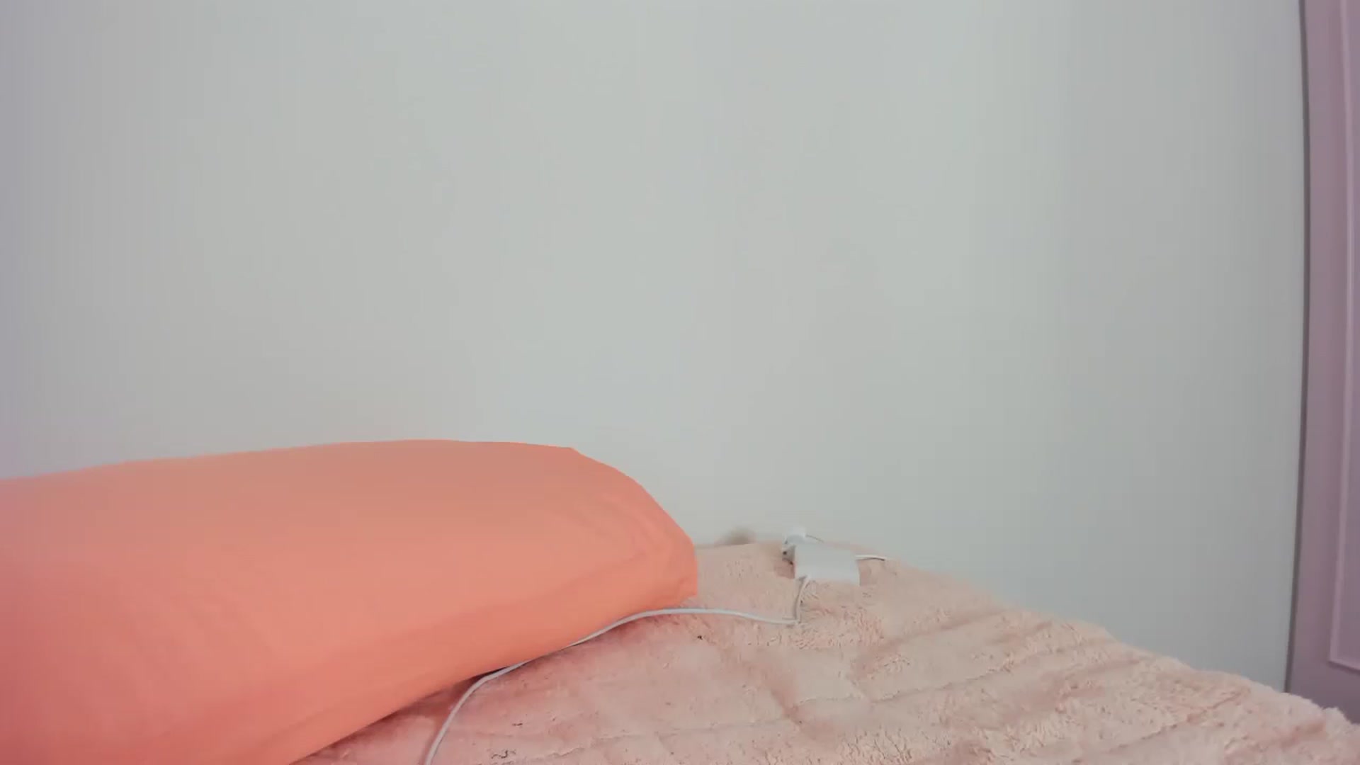Gallery image thumbnail from Cherrycute666's myfreecams stream on, 01/21/2024, 10:33 image 12 of 20