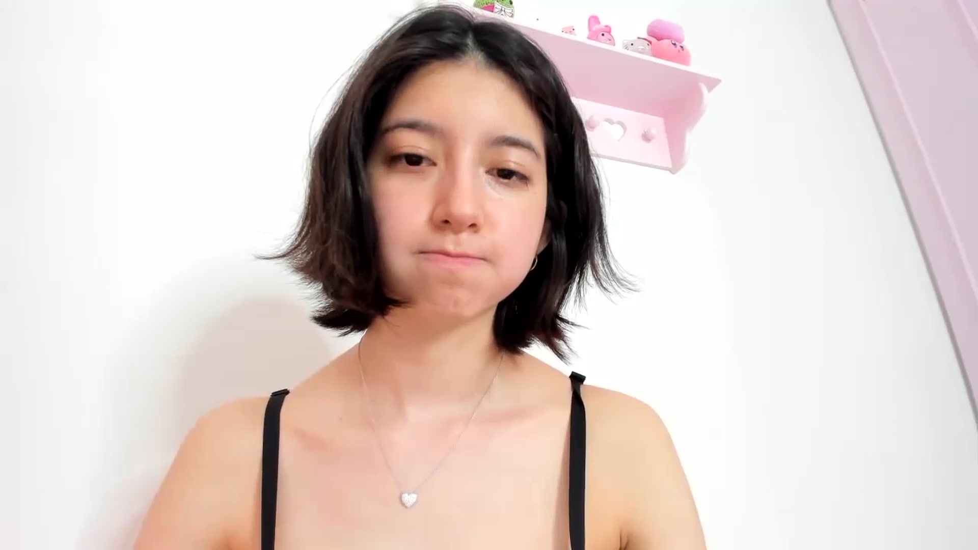 Gallery image thumbnail from Cherrycute666's myfreecams stream on, 01/21/2024, 10:33 image 7 of 20