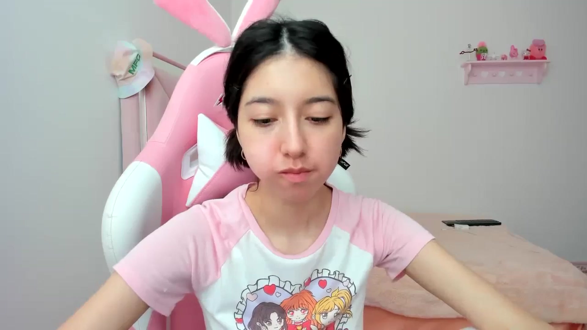 Gallery image thumbnail from Cherrycute666's myfreecams stream on, 01/23/2024, 20:48 image 3 of 20