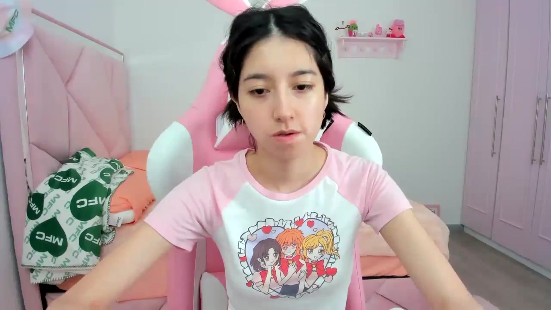 Gallery image thumbnail from Cherrycute666's myfreecams stream on, 01/23/2024, 21:17 image 20 of 20