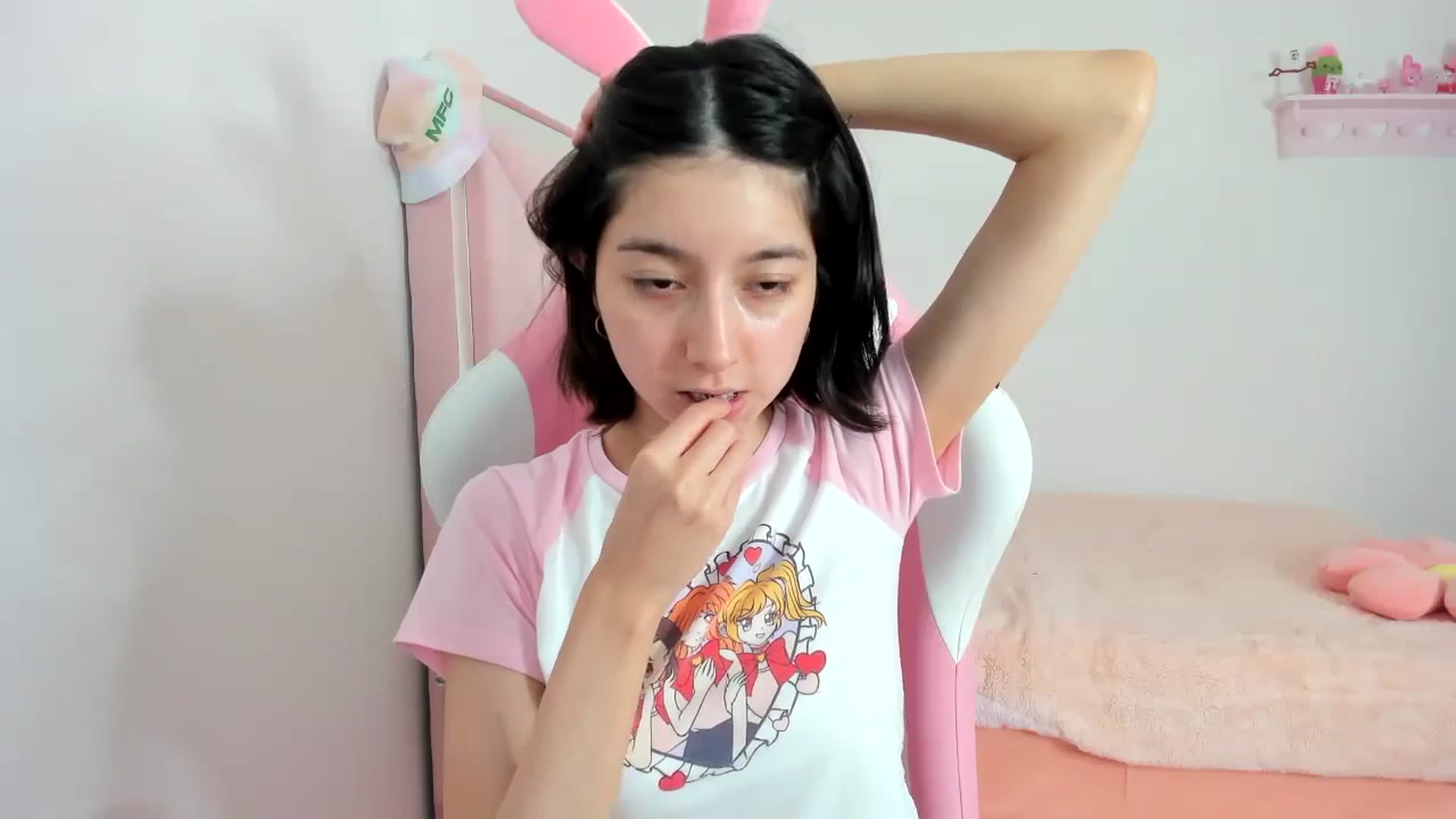 Gallery image thumbnail from Cherrycute666's myfreecams stream on, 01/23/2024, 23:46 image 20 of 20