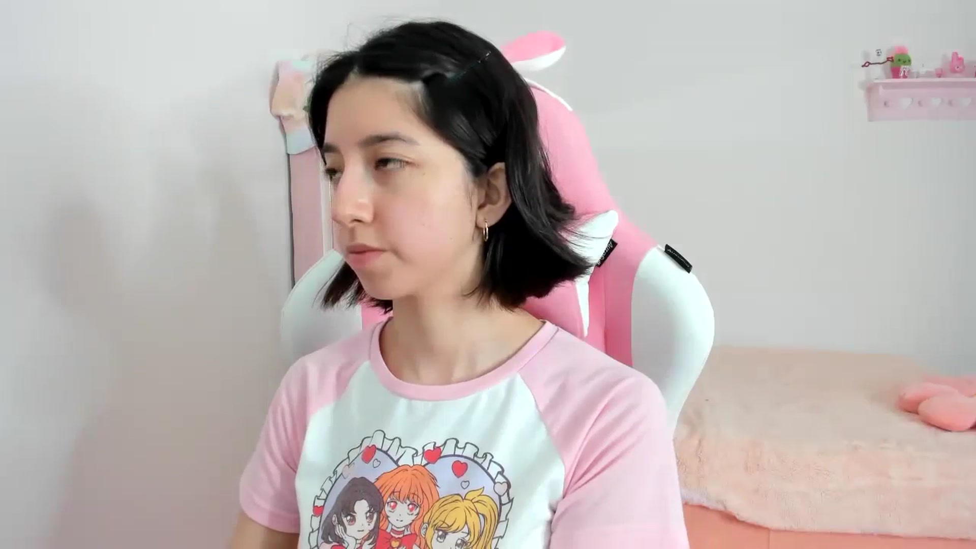 Gallery image thumbnail from Cherrycute666's myfreecams stream on, 01/23/2024, 23:46 image 10 of 20