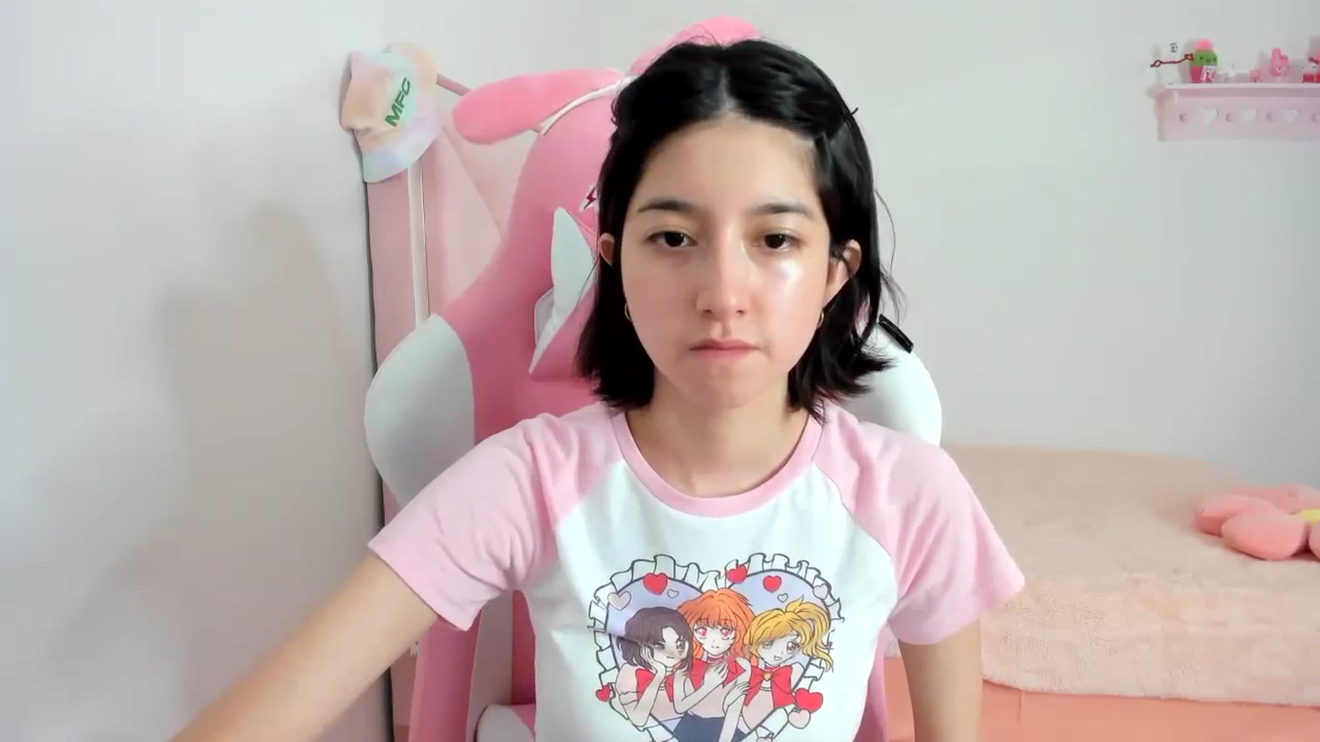 Gallery image thumbnail from Cherrycute666's myfreecams stream on, 01/23/2024, 23:46 image 19 of 20