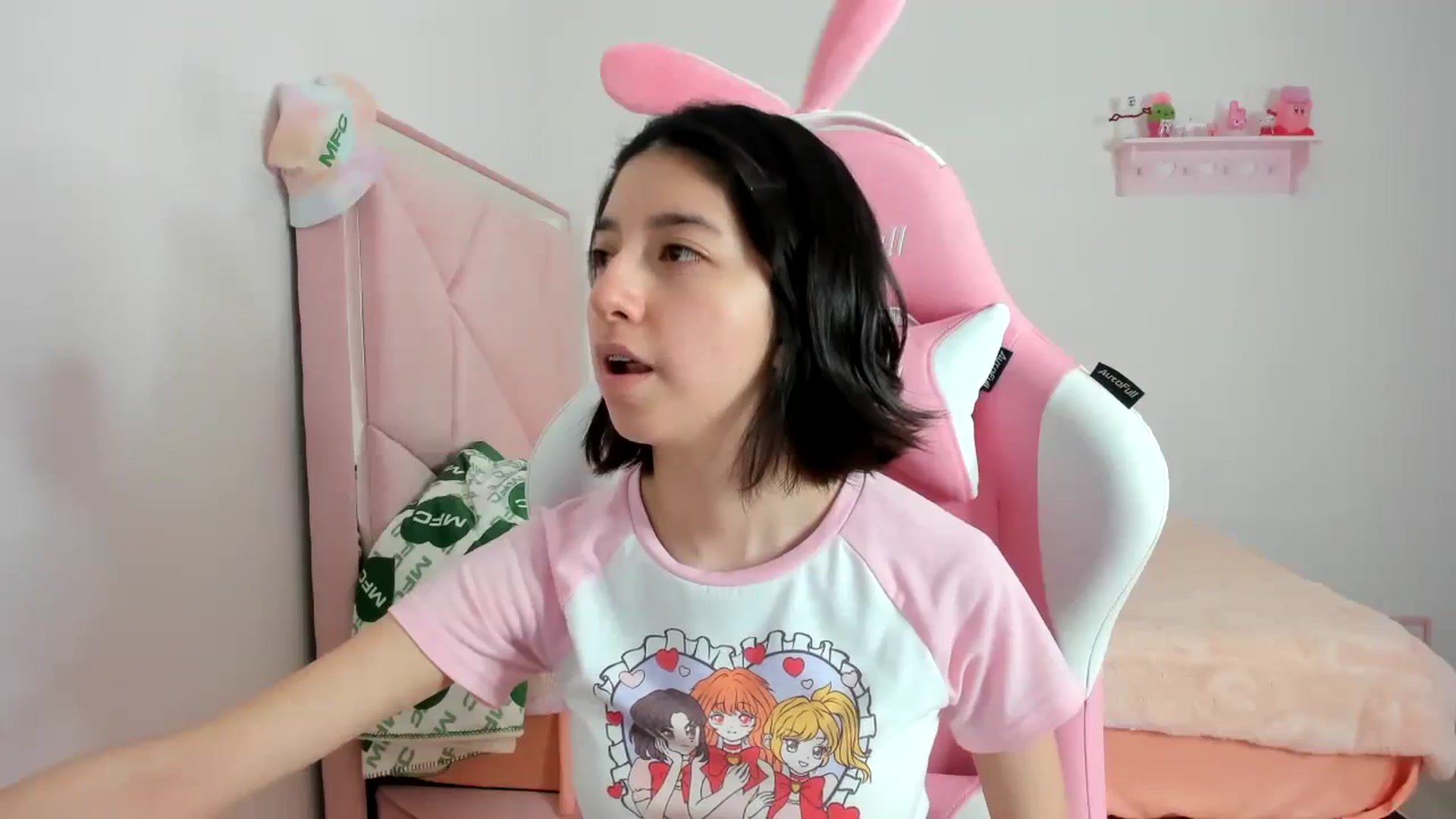 Gallery image thumbnail from Cherrycute666's myfreecams stream on, 01/24/2024, 01:38 image 14 of 20