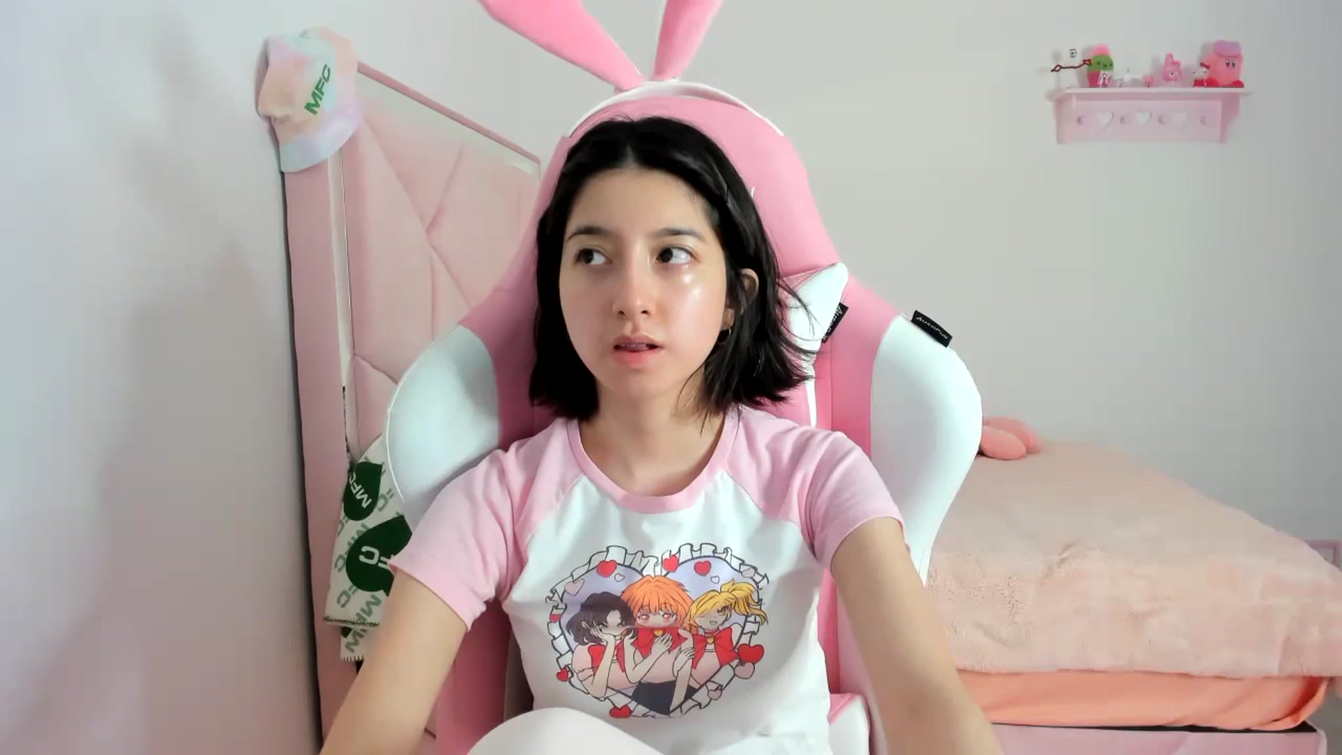Gallery image thumbnail from Cherrycute666's myfreecams stream on, 01/24/2024, 01:38 image 7 of 20