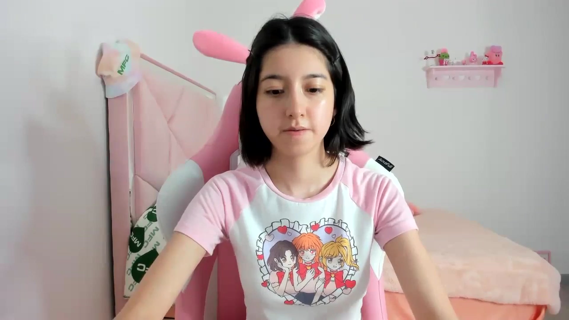 Gallery image thumbnail from Cherrycute666's myfreecams stream on, 01/24/2024, 03:30 image 17 of 20
