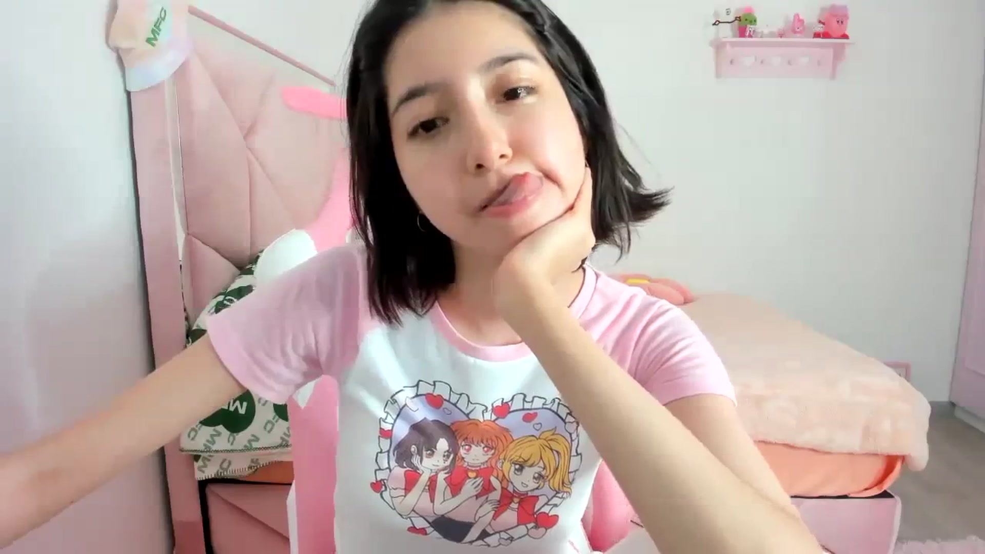 Gallery image thumbnail from Cherrycute666's myfreecams stream on, 01/24/2024, 03:58 image 16 of 20