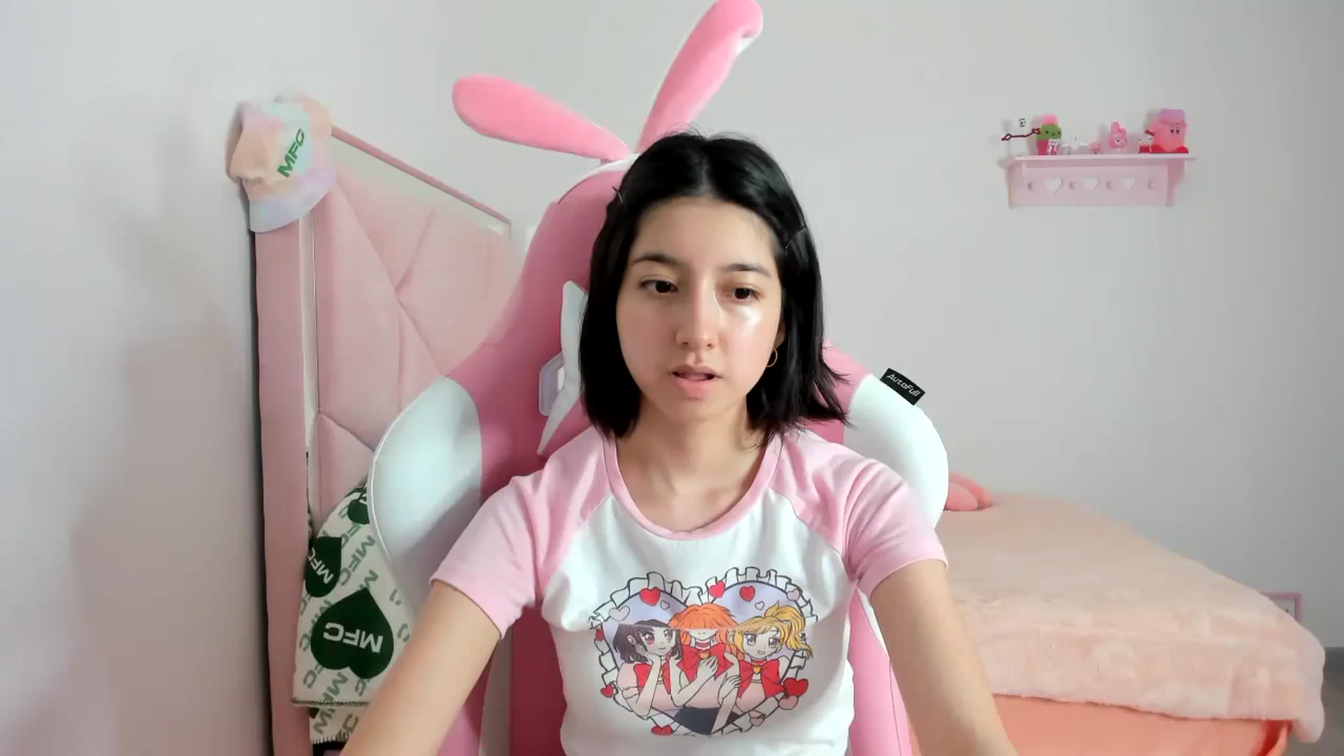 Gallery image thumbnail from Cherrycute666's myfreecams stream on, 01/24/2024, 03:58 image 11 of 20