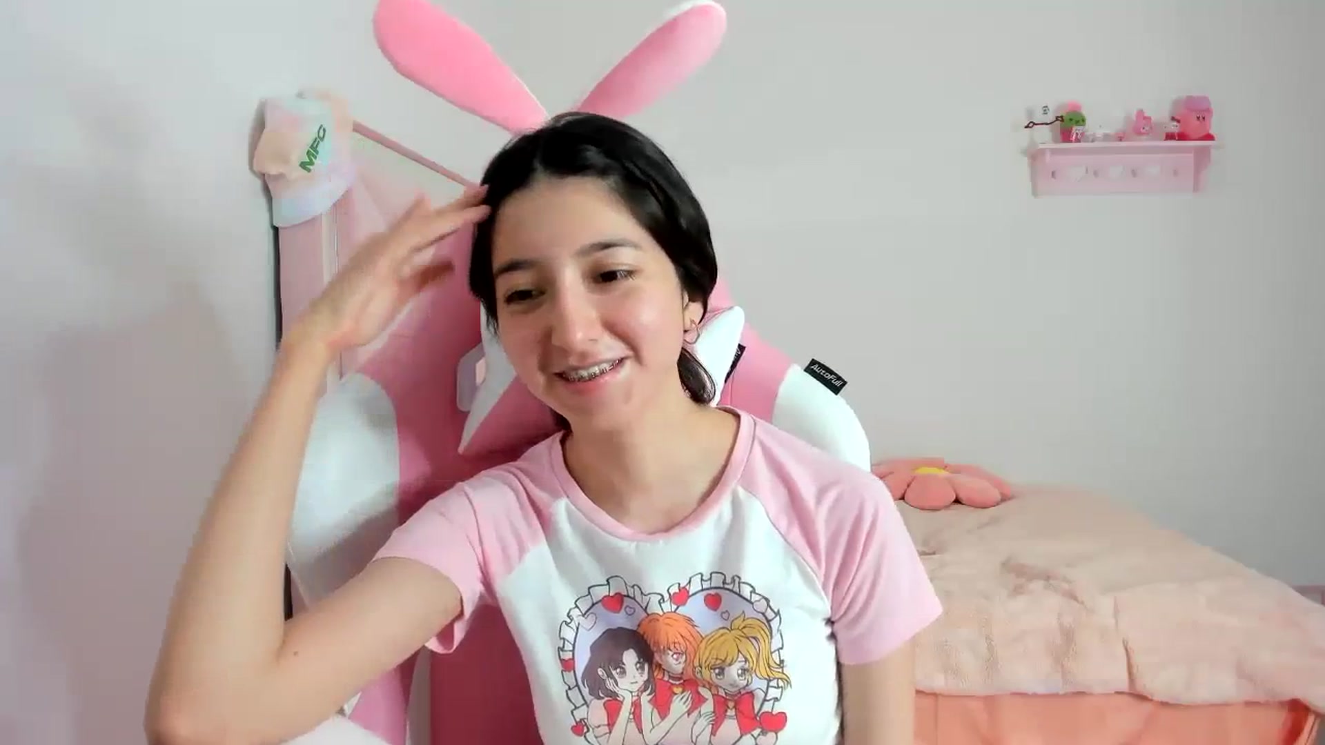 Gallery image thumbnail from Cherrycute666's myfreecams stream on, 01/24/2024, 06:27 image 13 of 20