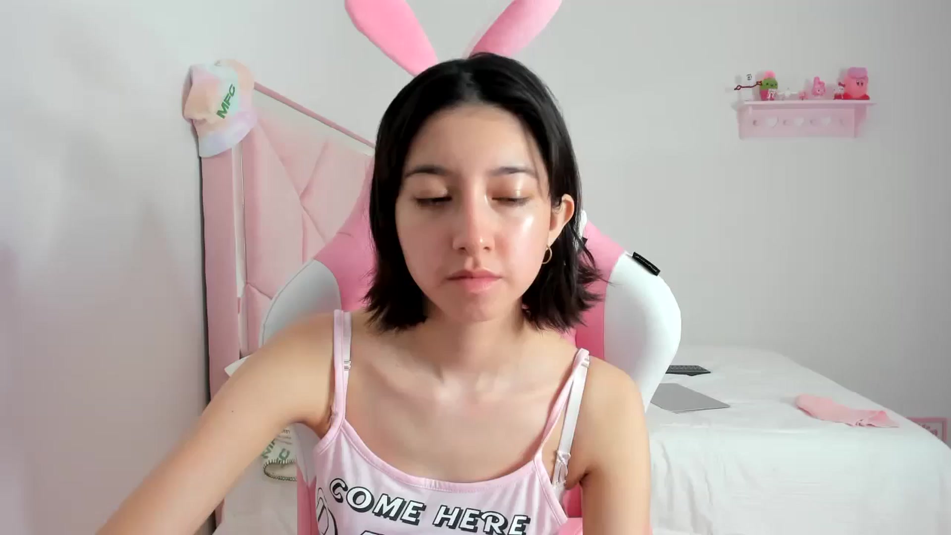 Gallery image thumbnail from Cherrycute666's myfreecams stream on, 01/25/2024, 08:21 image 20 of 20