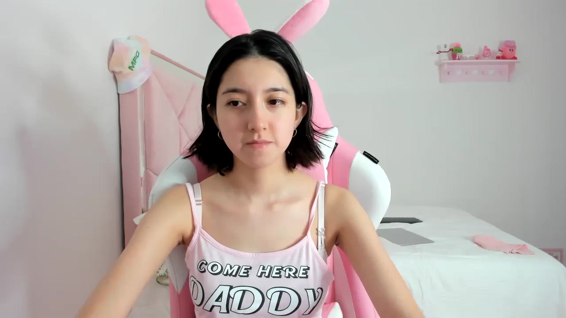 Gallery image thumbnail from Cherrycute666's myfreecams stream on, 01/25/2024, 08:21 image 10 of 20