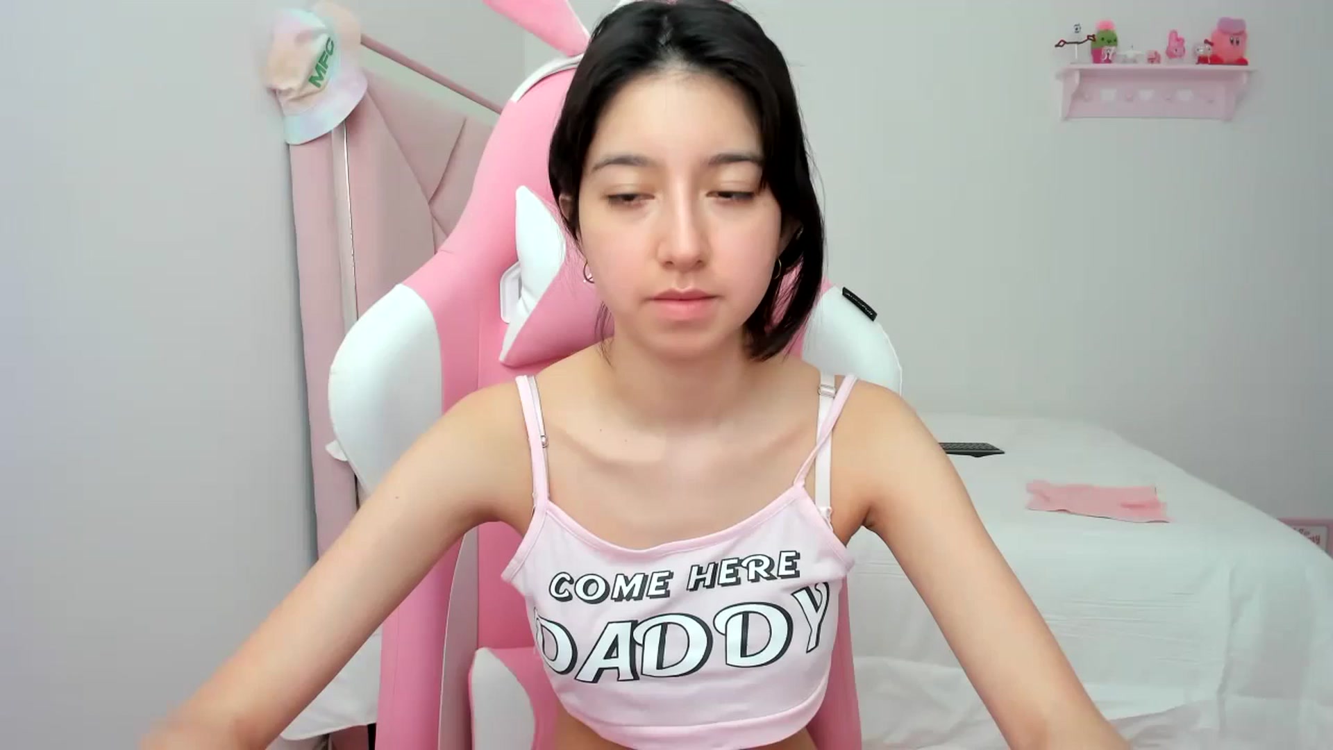 Gallery image thumbnail from Cherrycute666's myfreecams stream on, 01/25/2024, 19:45 image 13 of 20