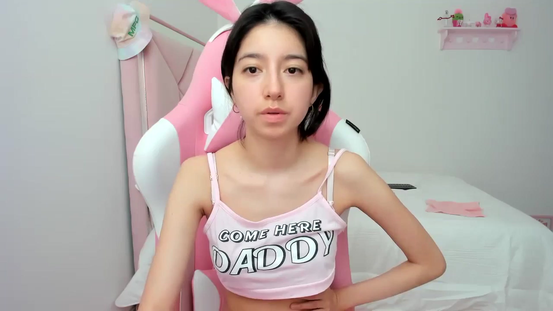 Gallery image thumbnail from Cherrycute666's myfreecams stream on, 01/25/2024, 19:45 image 11 of 20
