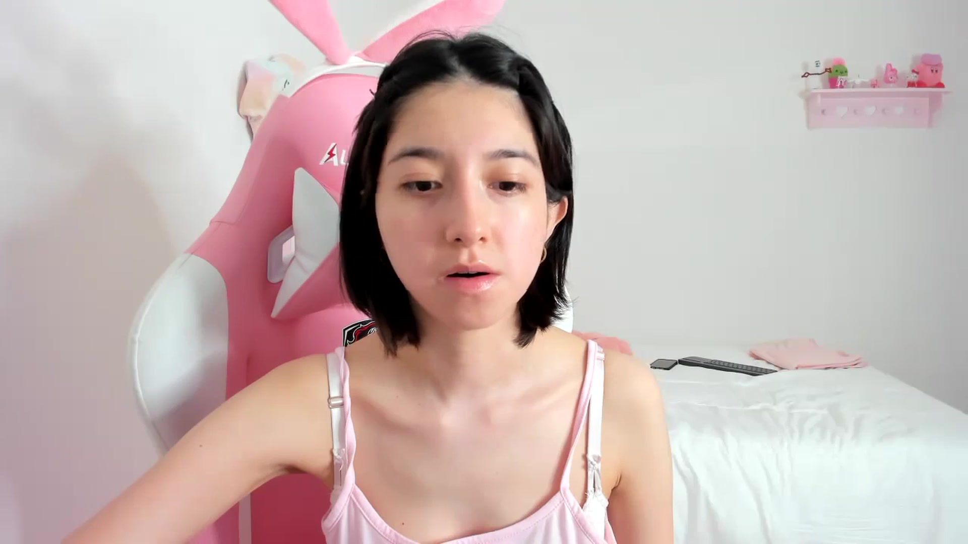 Gallery image thumbnail from Cherrycute666's myfreecams stream on, 01/26/2024, 04:20 image 2 of 20