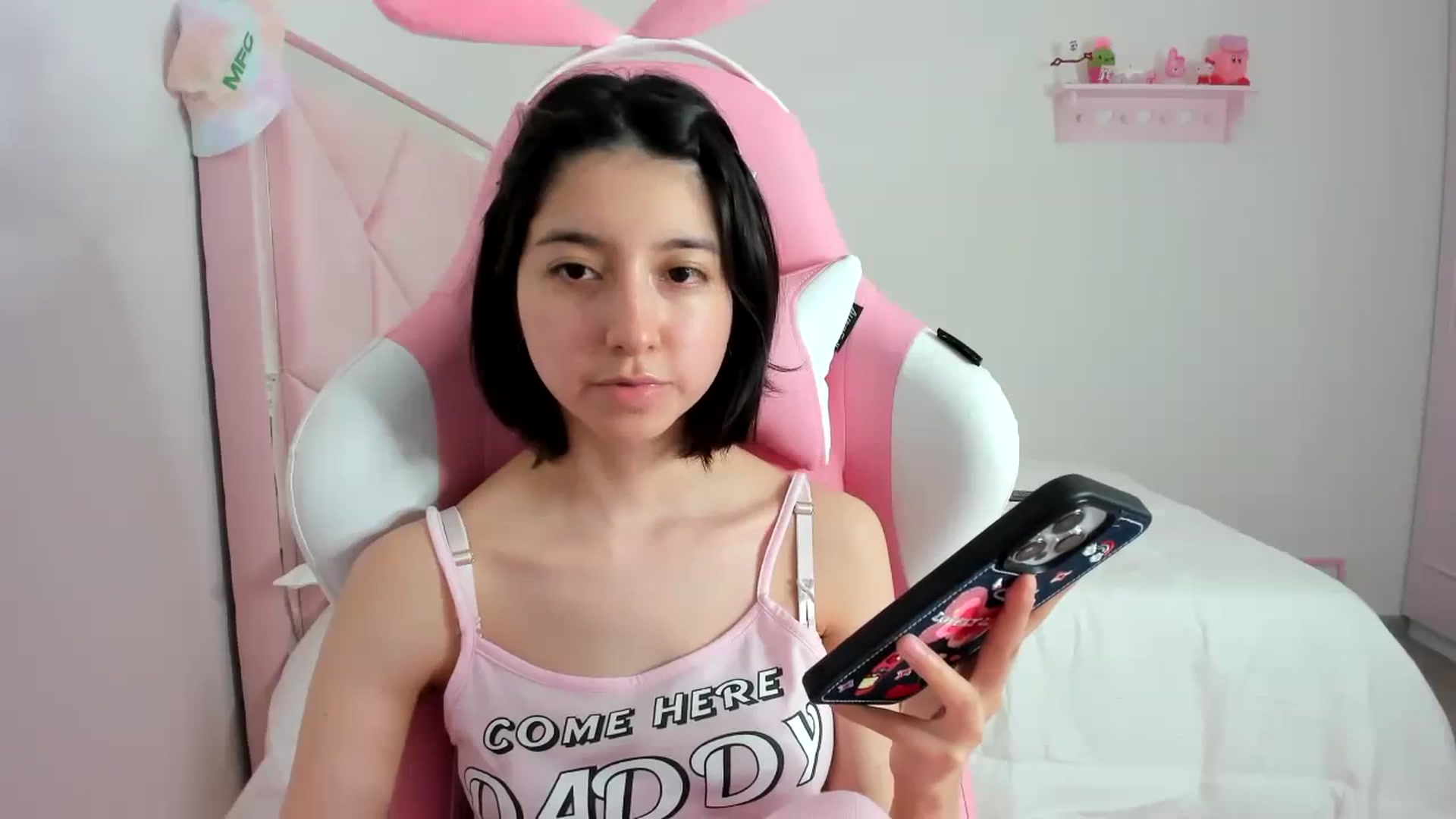 Gallery image thumbnail from Cherrycute666's myfreecams stream on, 01/26/2024, 06:25 image 5 of 20
