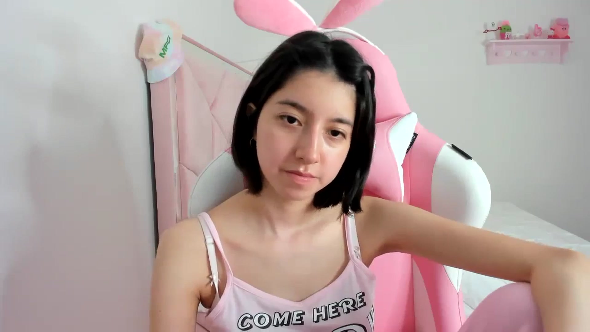 Gallery image thumbnail from Cherrycute666's myfreecams stream on, 01/26/2024, 08:08 image 11 of 20