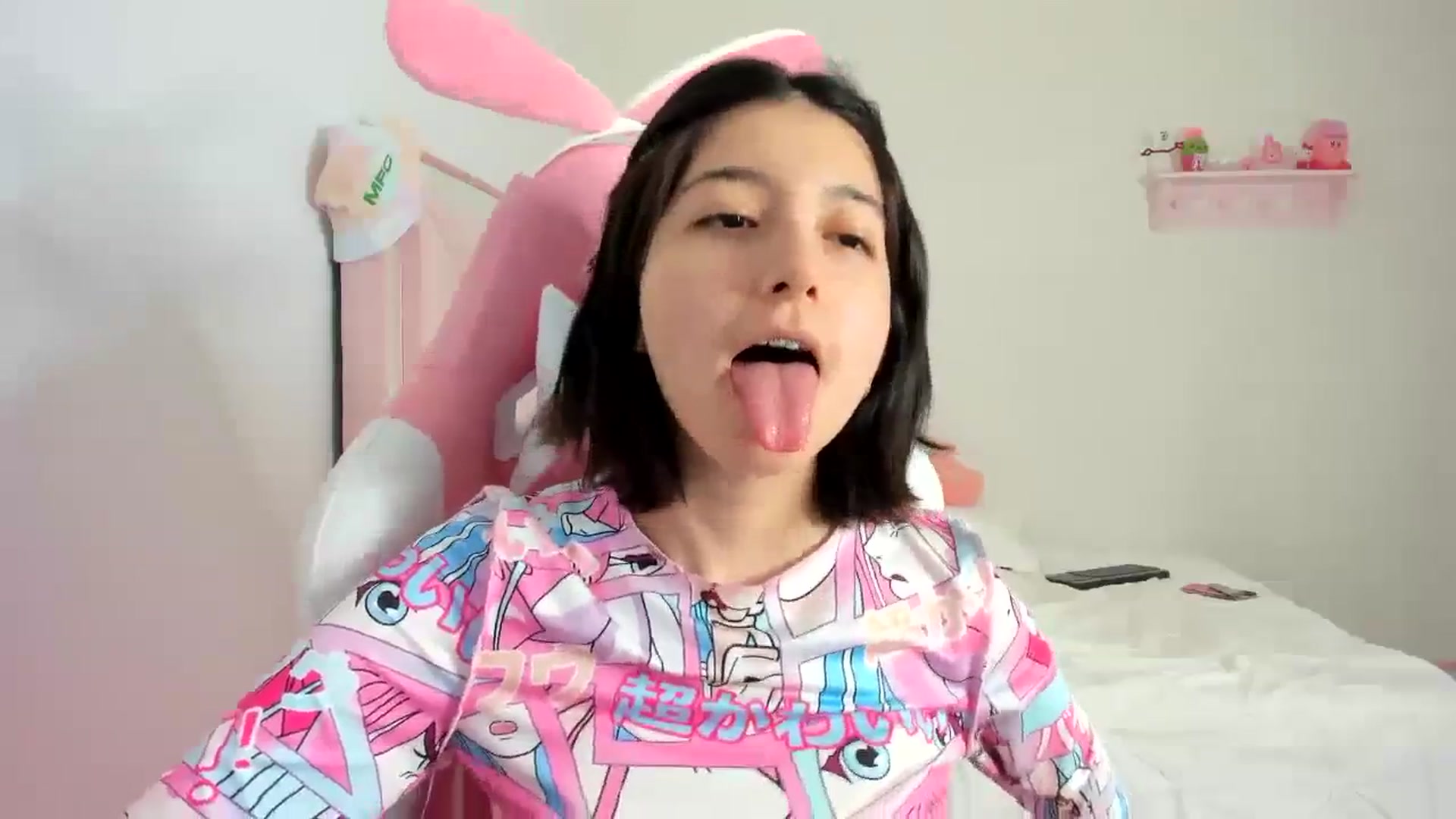 Gallery image thumbnail from Cherrycute666's myfreecams stream on, 01/27/2024, 10:43 image 11 of 20