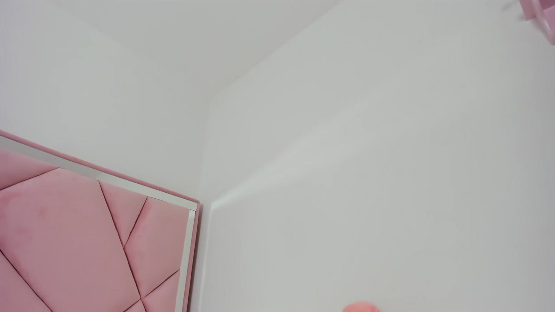 Gallery image thumbnail from Cherrycute666's myfreecams stream on, 01/27/2024, 10:43 image 6 of 20