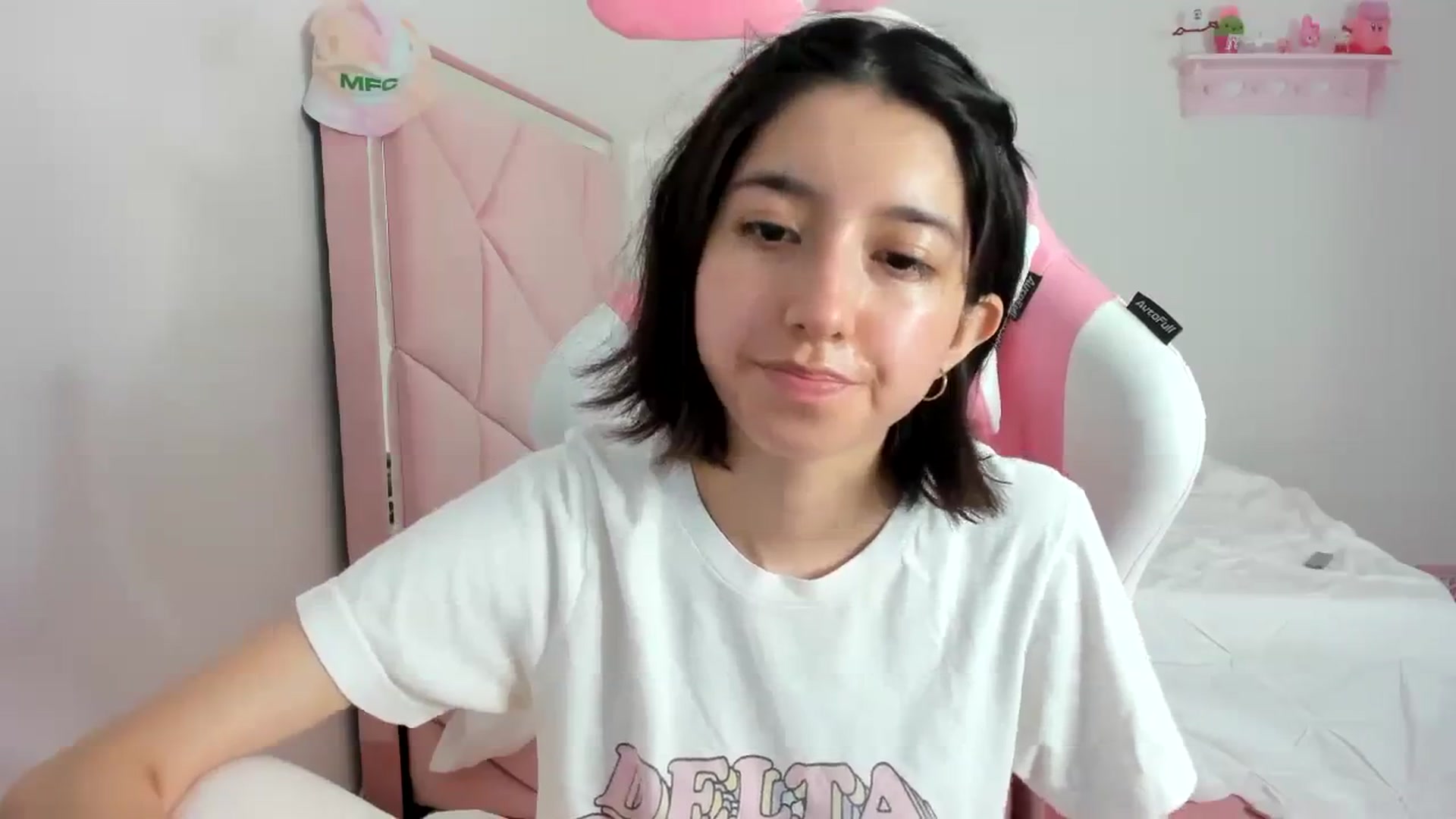 Gallery image thumbnail from Cherrycute666's myfreecams stream on, 01/27/2024, 13:46 image 19 of 20