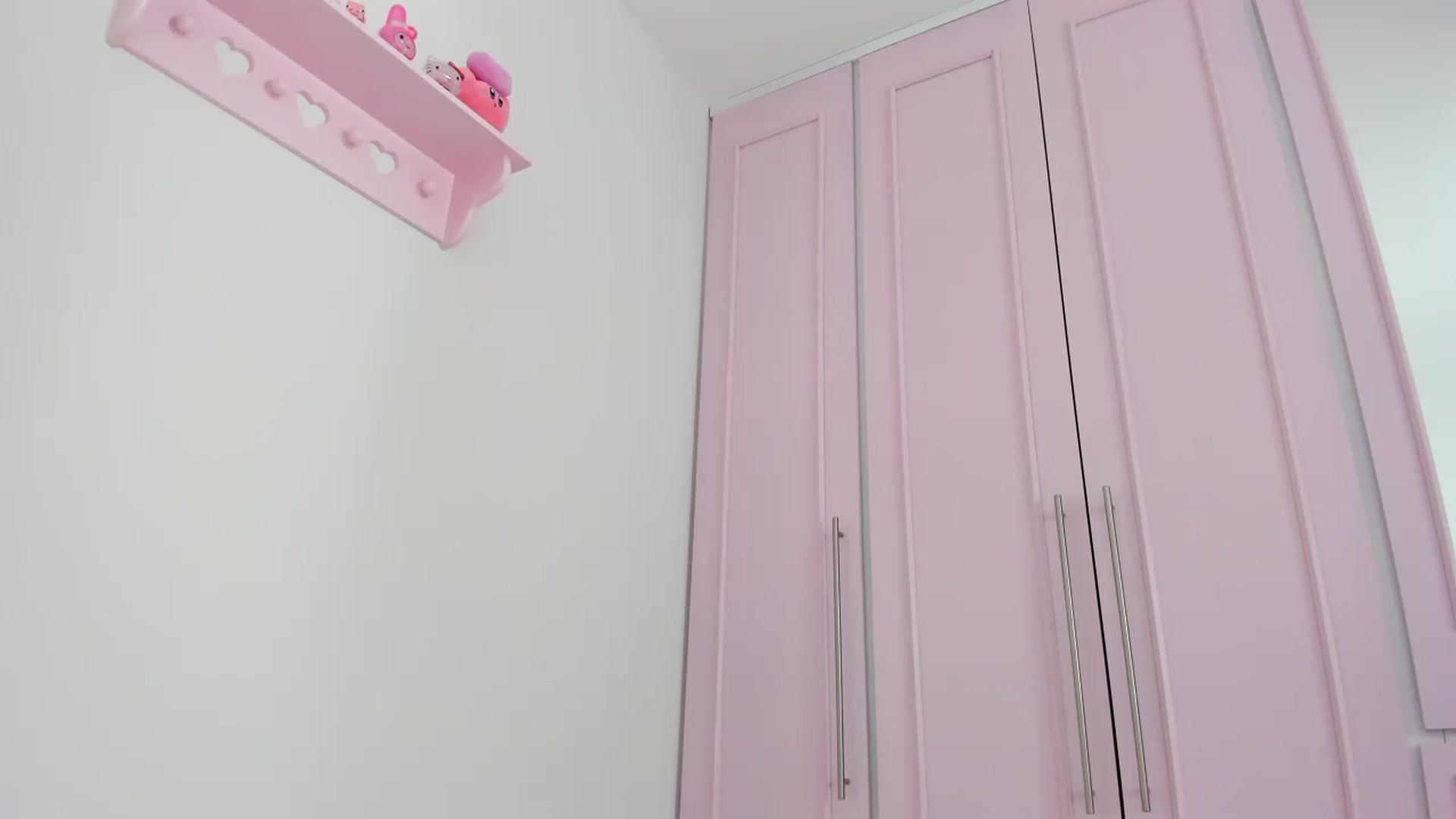 Gallery image thumbnail from Cherrycute666's myfreecams stream on, 01/27/2024, 13:46 image 10 of 20
