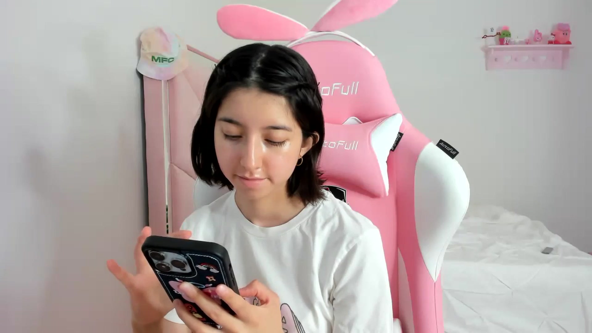 Gallery image thumbnail from Cherrycute666's myfreecams stream on, 01/27/2024, 13:46 image 20 of 20