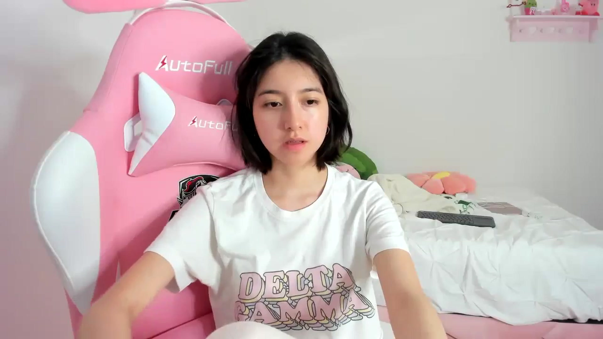 Gallery image thumbnail from Cherrycute666's myfreecams stream on, 01/28/2024, 06:39 image 19 of 20