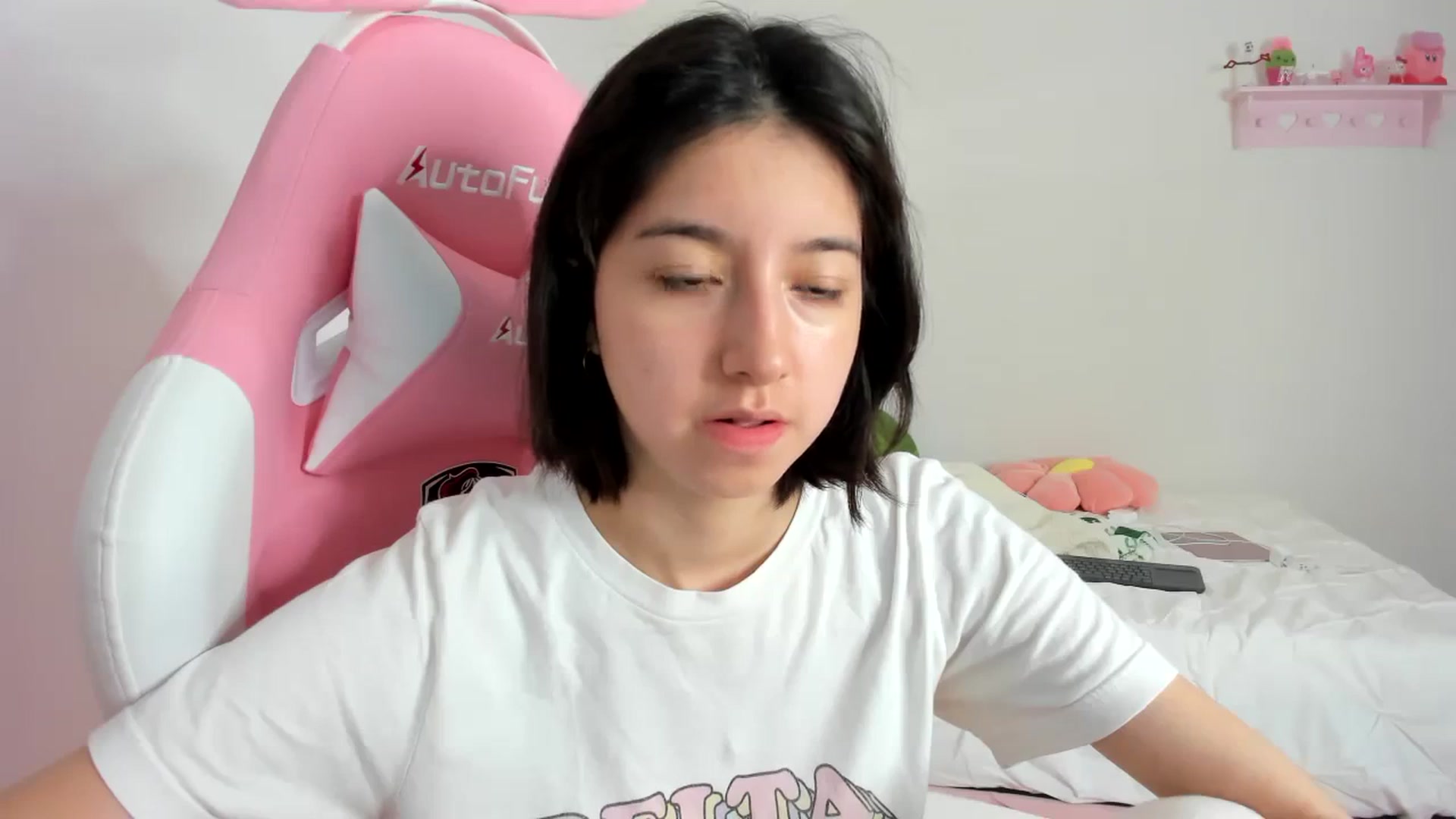 Gallery image thumbnail from Cherrycute666's myfreecams stream on, 01/28/2024, 06:39 image 8 of 20