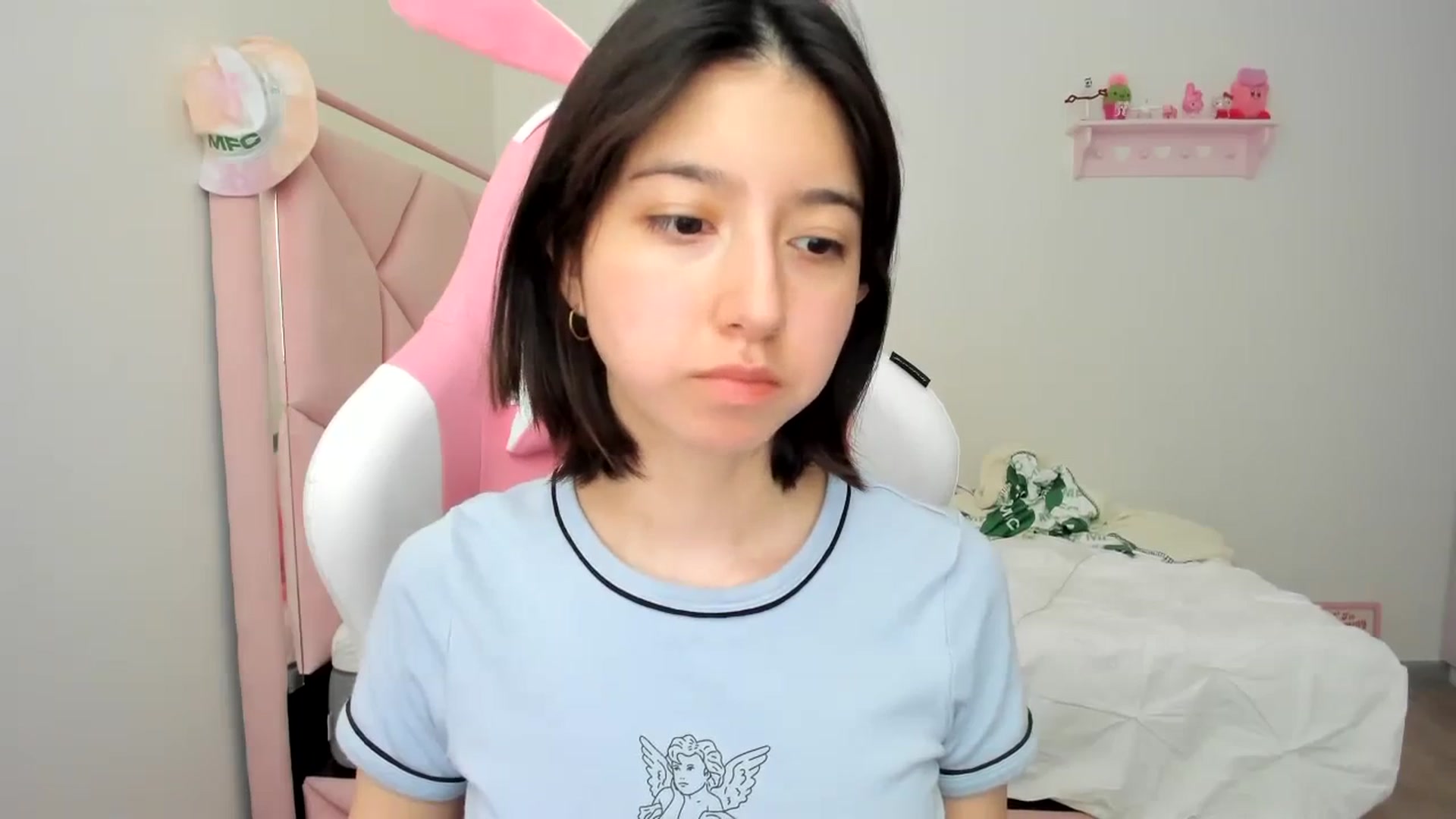 Gallery image thumbnail from Cherrycute666's myfreecams stream on, 01/29/2024, 22:43 image 4 of 20