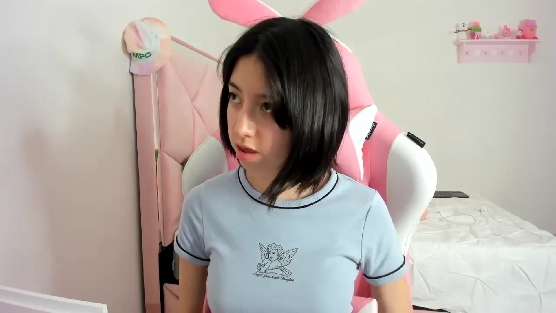 Gallery image thumbnail from Cherrycute666's myfreecams stream on, 01/30/2024, 01:46 image 9 of 20