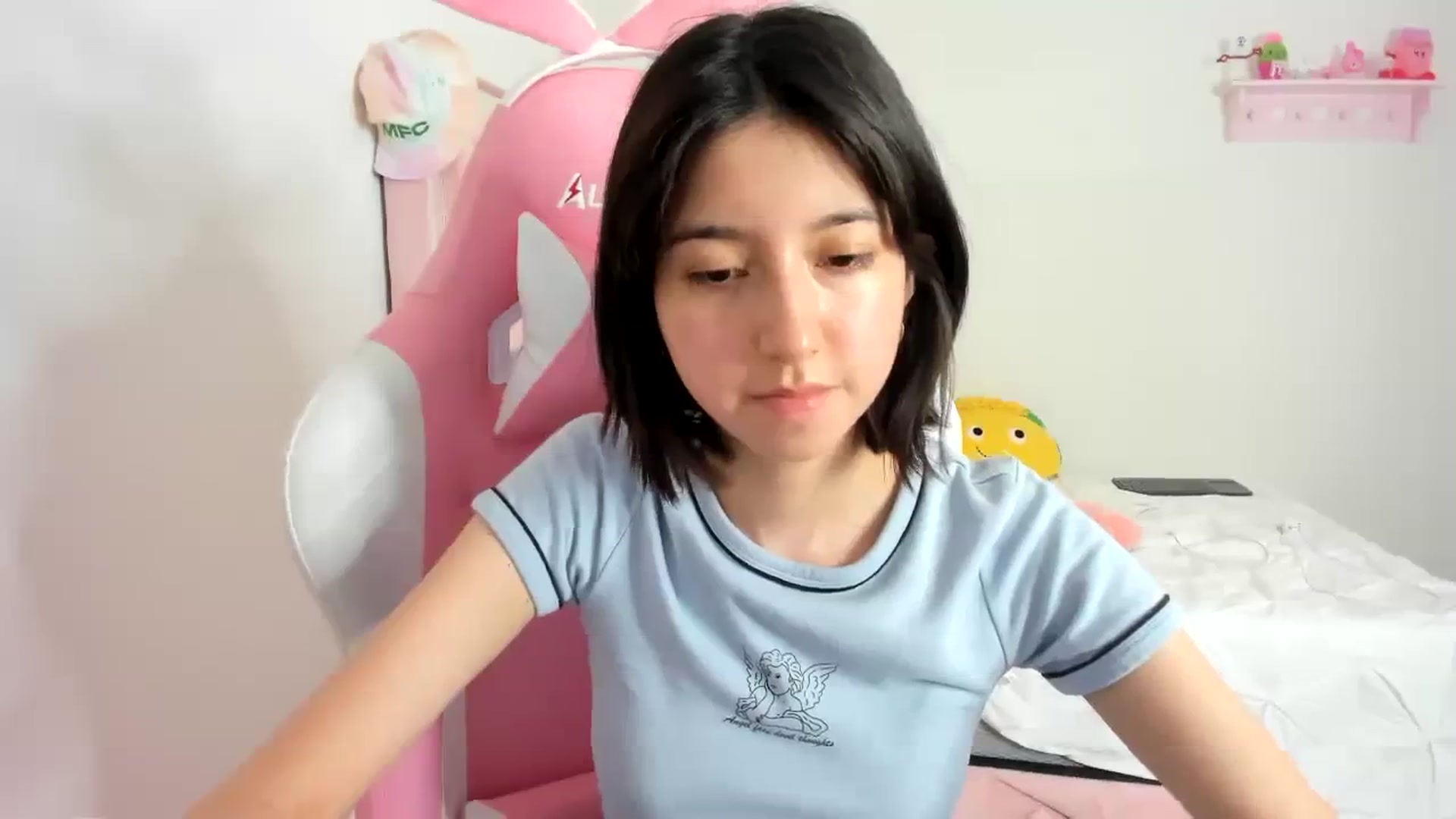 Gallery image thumbnail from Cherrycute666's myfreecams stream on, 01/30/2024, 03:03 image 8 of 20