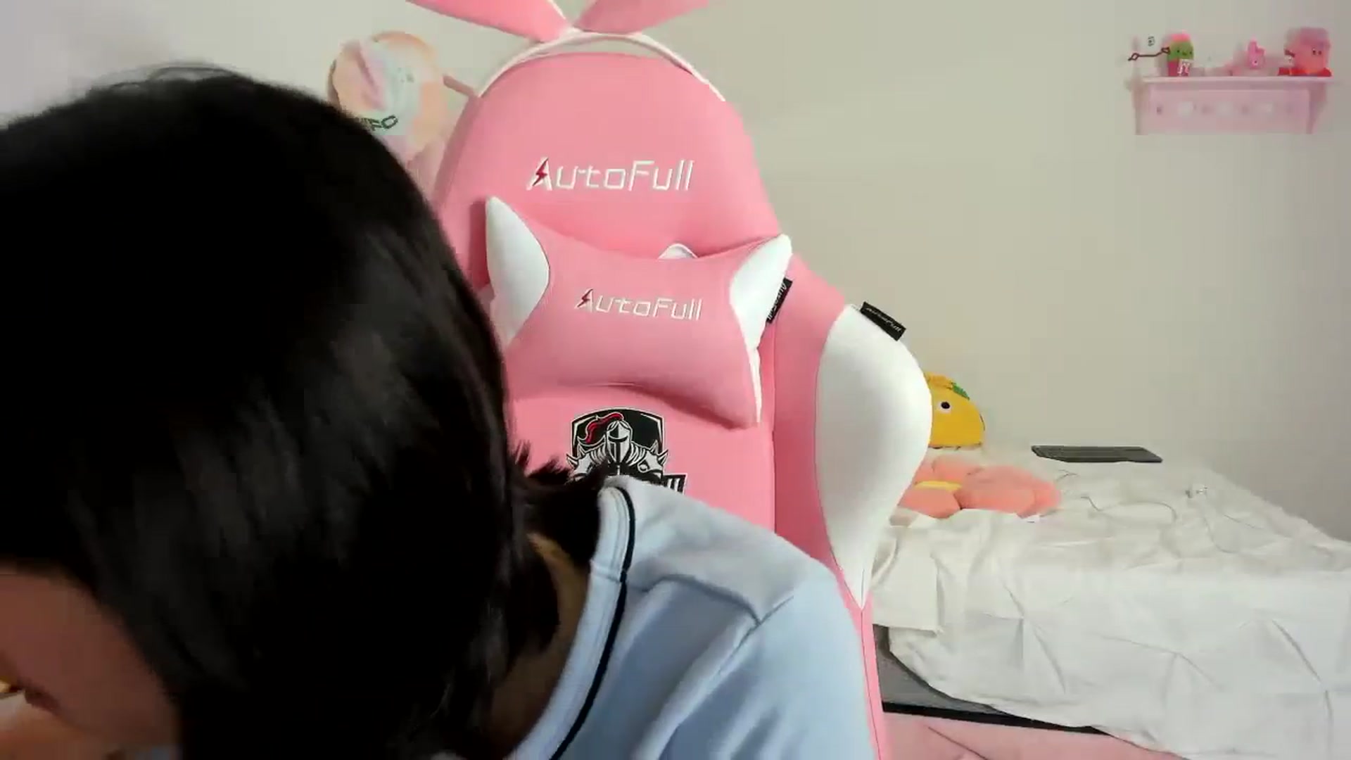 Gallery image thumbnail from Cherrycute666's myfreecams stream on, 01/30/2024, 03:03 image 10 of 20