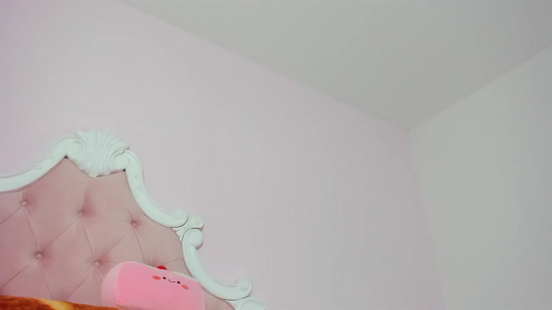 Gallery image thumbnail from Cherrycute666's myfreecams stream on, 02/01/2024, 02:28 image 12 of 20