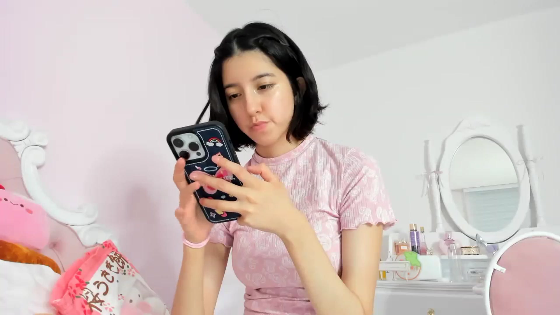 Gallery image thumbnail from Cherrycute666's myfreecams stream on, 02/01/2024, 02:28 image 16 of 20