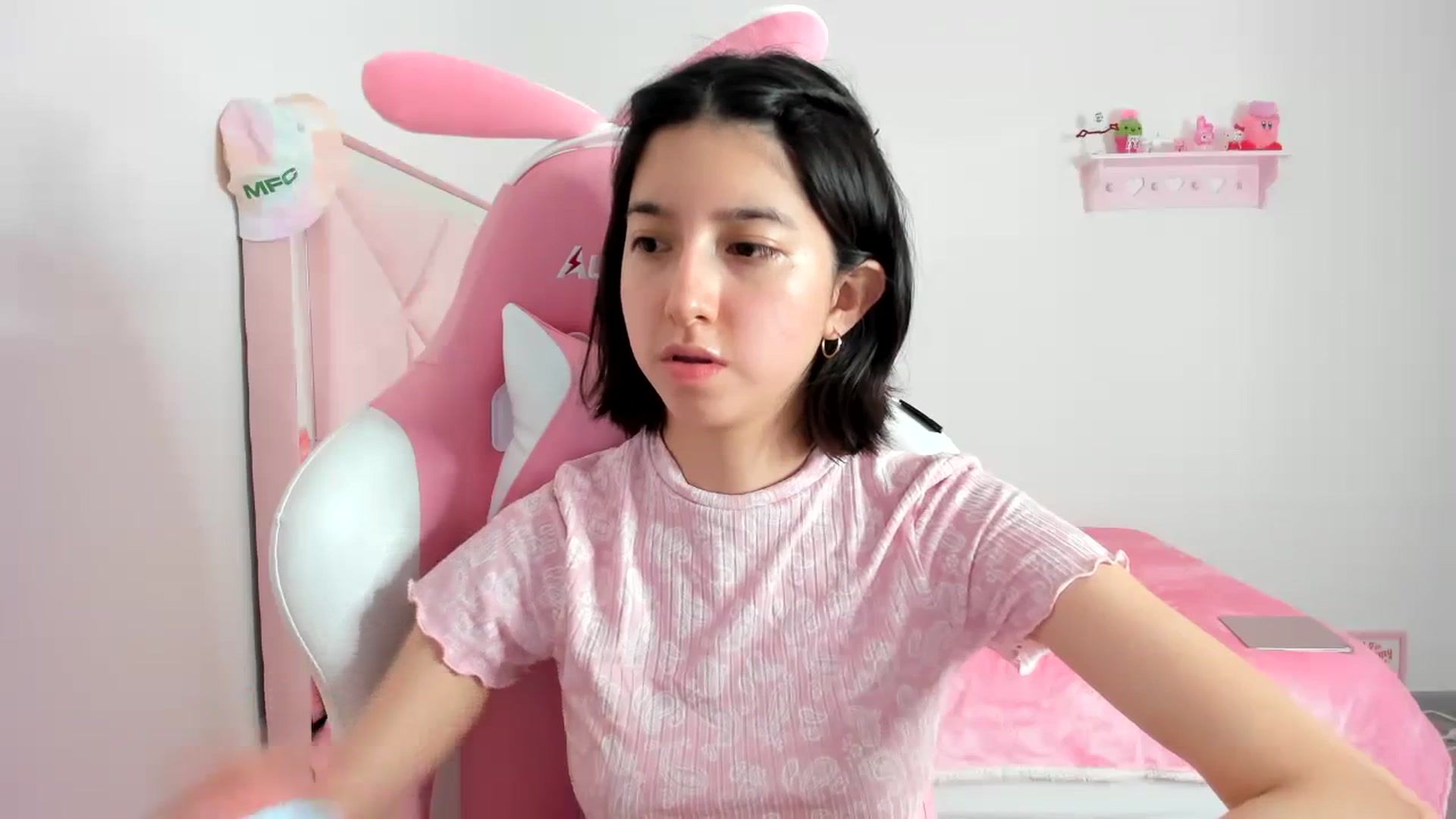 Gallery image thumbnail from Cherrycute666's myfreecams stream on, 02/01/2024, 09:17 image 19 of 20