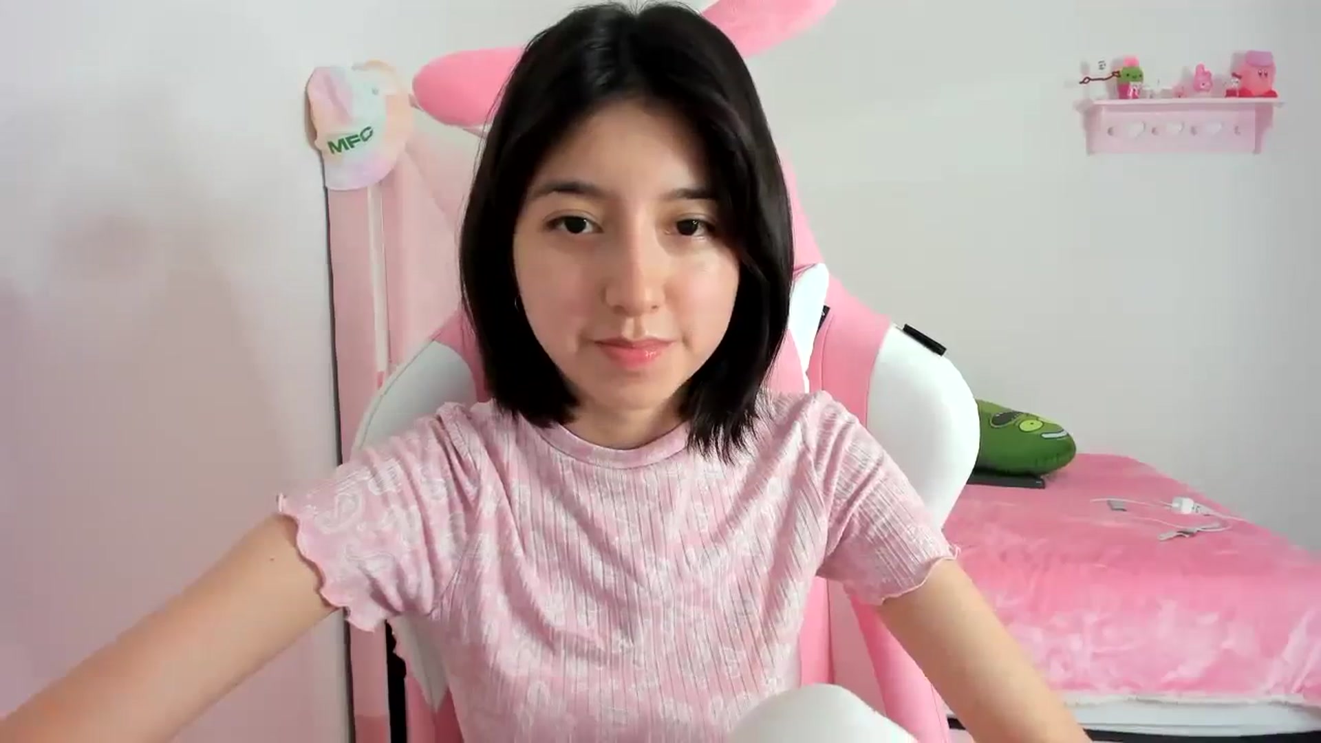 Gallery image thumbnail from Cherrycute666's myfreecams stream on, 02/02/2024, 06:30 image 6 of 20