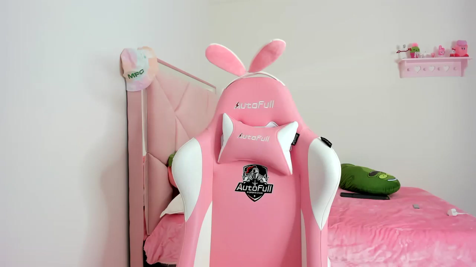 Gallery image thumbnail from Cherrycute666's myfreecams stream on, 02/02/2024, 06:30 image 20 of 20
