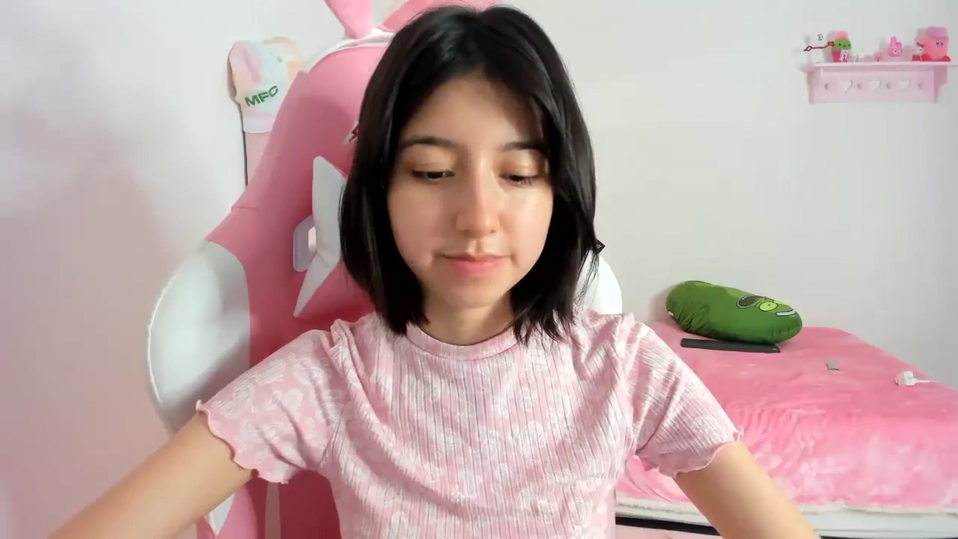 Gallery image thumbnail from Cherrycute666's myfreecams stream on, 02/02/2024, 06:30 image 19 of 20