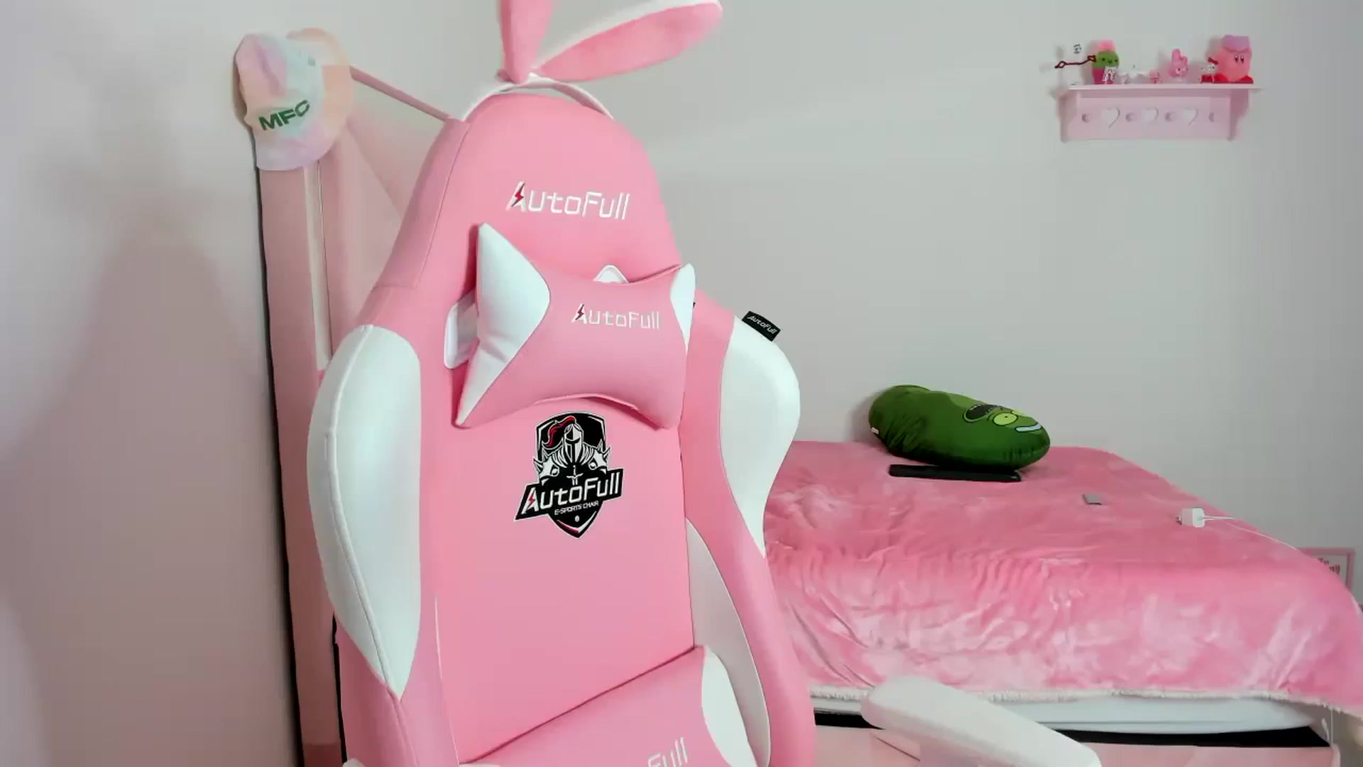 Gallery image thumbnail from Cherrycute666's myfreecams stream on, 02/02/2024, 09:11 image 16 of 20