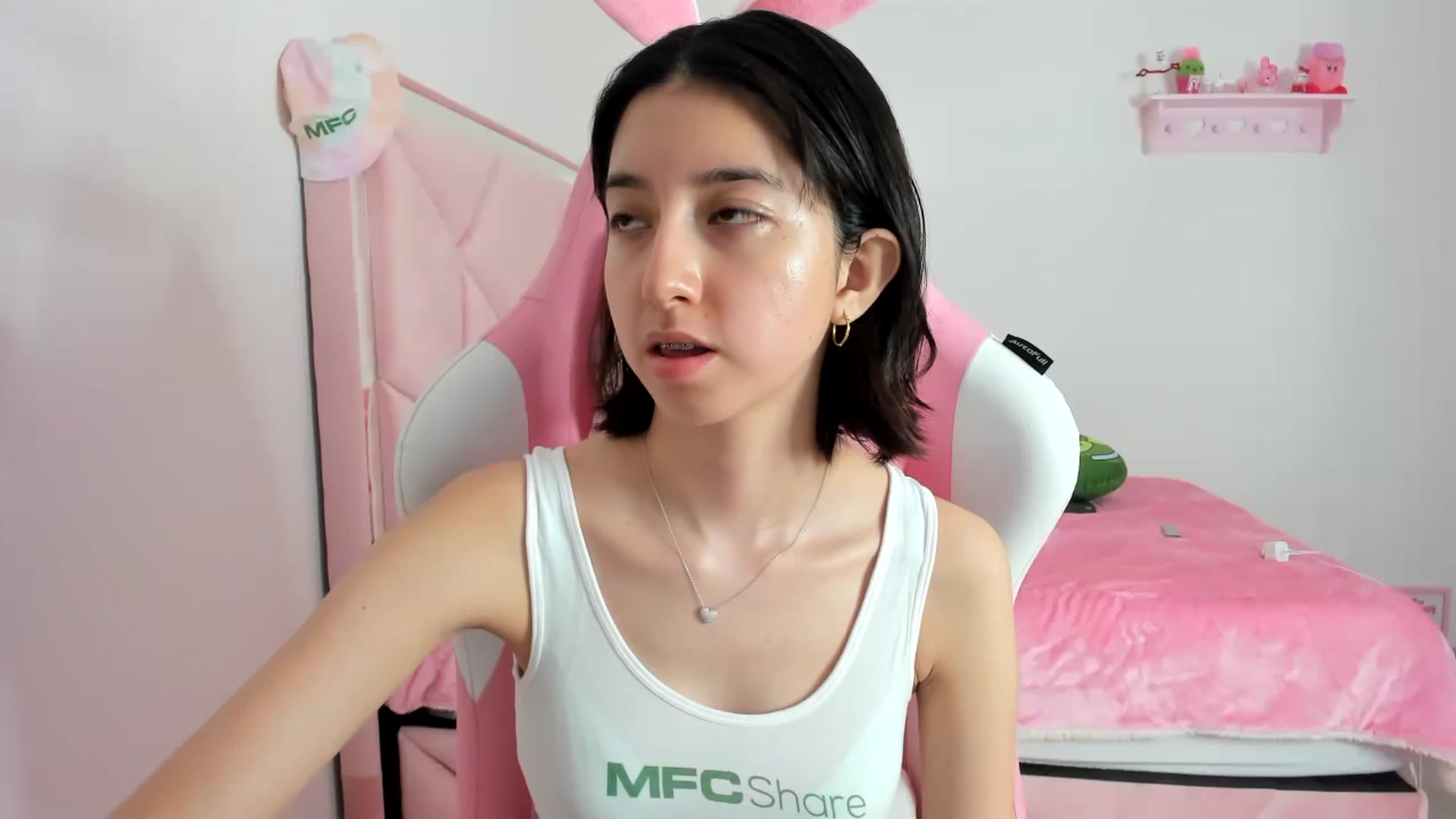 Gallery image thumbnail from Cherrycute666's myfreecams stream on, 02/02/2024, 09:11 image 12 of 20