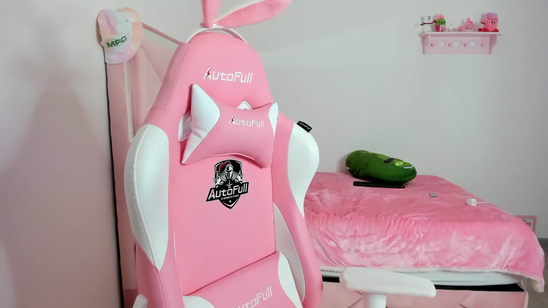 Gallery image thumbnail from Cherrycute666's myfreecams stream on, 02/02/2024, 09:11 image 11 of 20