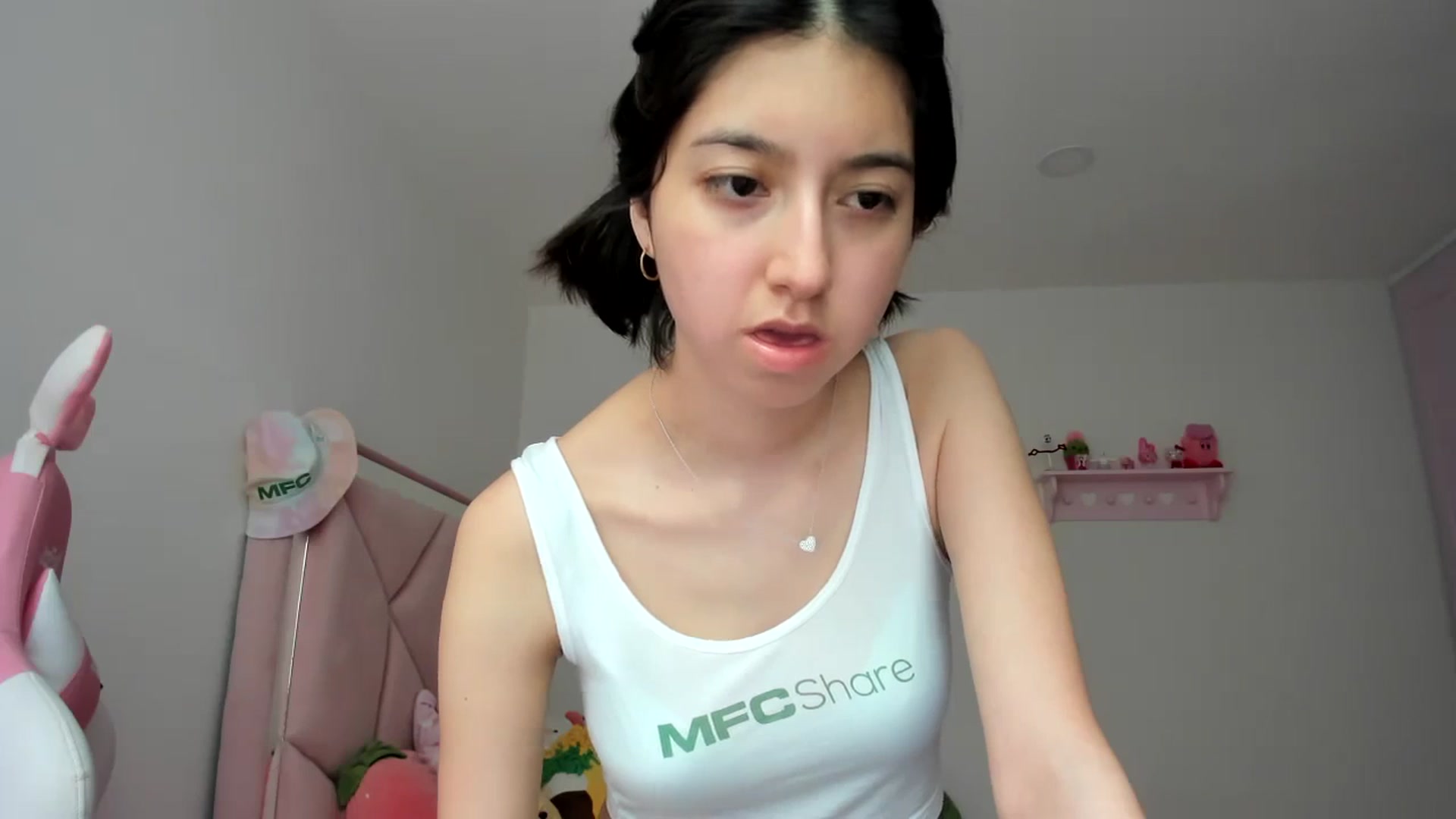 Gallery image thumbnail from Cherrycute666's myfreecams stream on, 02/02/2024, 23:52 image 19 of 20
