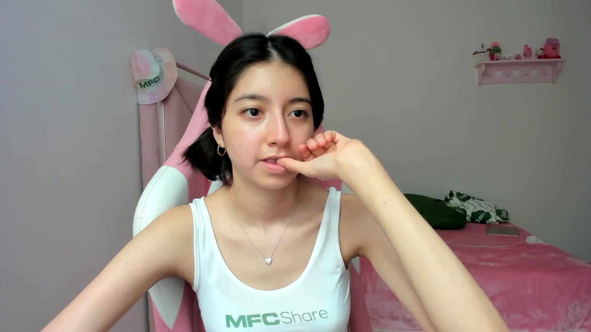 Gallery image thumbnail from Cherrycute666's myfreecams stream on, 02/02/2024, 23:52 image 10 of 20