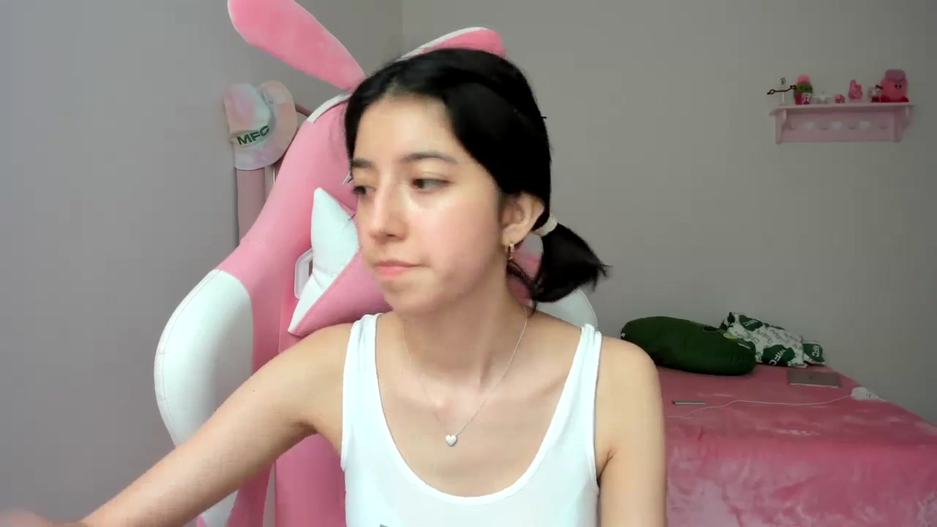 Gallery image thumbnail from Cherrycute666's myfreecams stream on, 02/02/2024, 23:52 image 15 of 20