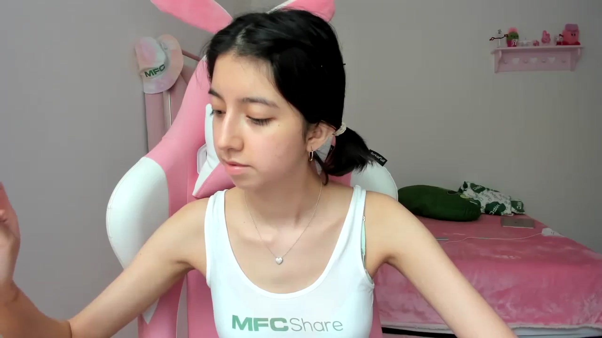 Gallery image thumbnail from Cherrycute666's myfreecams stream on, 02/02/2024, 23:52 image 13 of 20