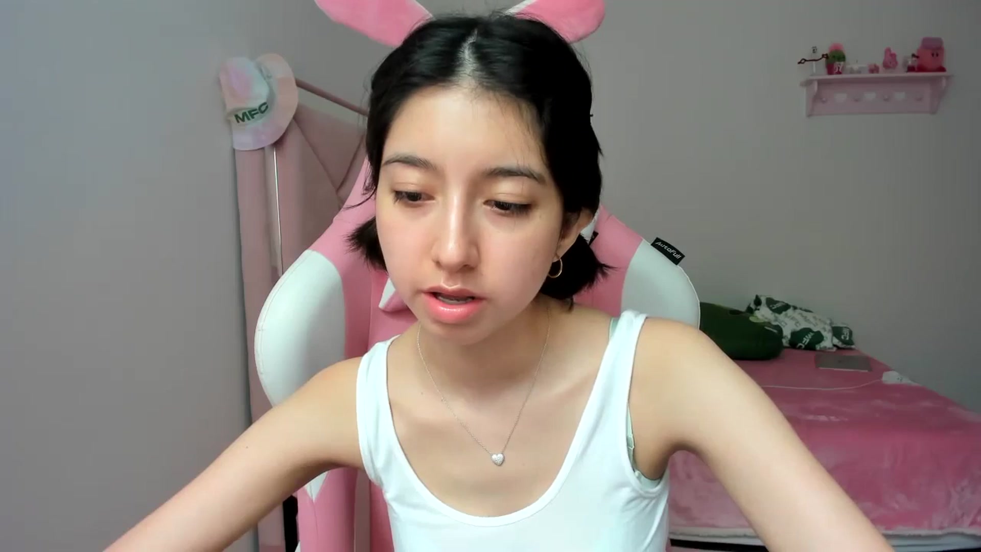 Gallery image thumbnail from Cherrycute666's myfreecams stream on, 02/02/2024, 23:52 image 6 of 20
