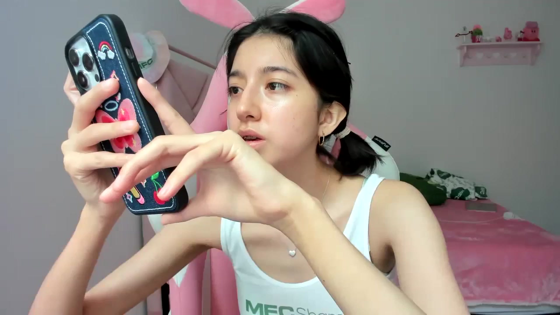 Gallery image thumbnail from Cherrycute666's myfreecams stream on, 02/02/2024, 23:52 image 7 of 20