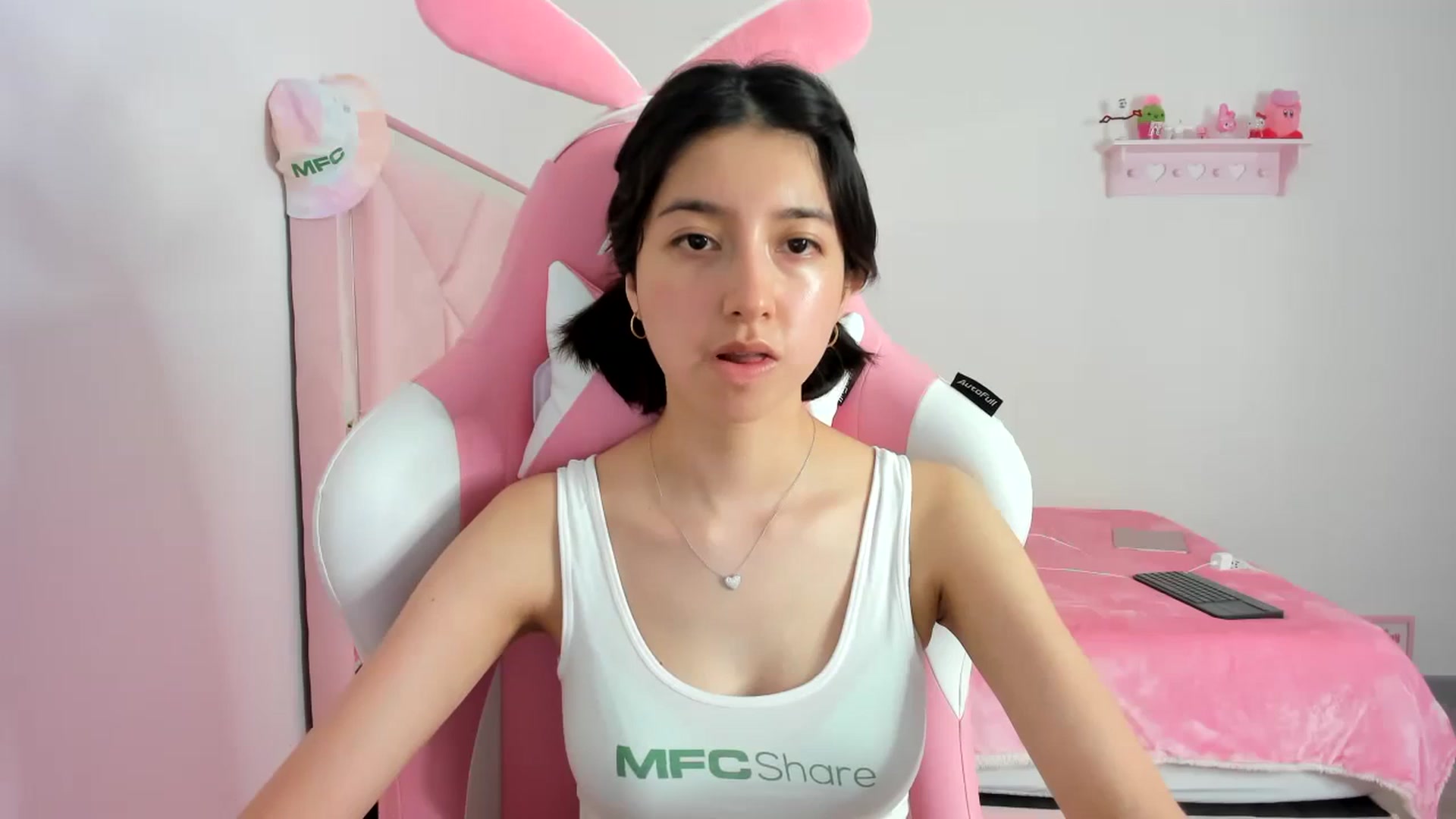 Gallery image thumbnail from Cherrycute666's myfreecams stream on, 02/03/2024, 01:30 image 7 of 20